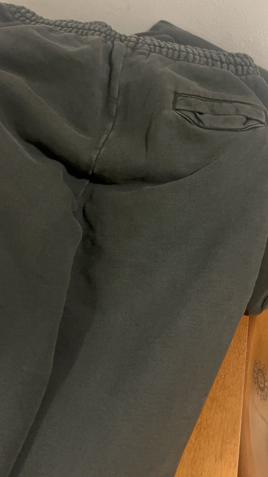 Eric Emanuel Eric Emanuel washed black w navy embroidered EE sweatpants Size US 32 / EU 48 - 4 Thumbnail