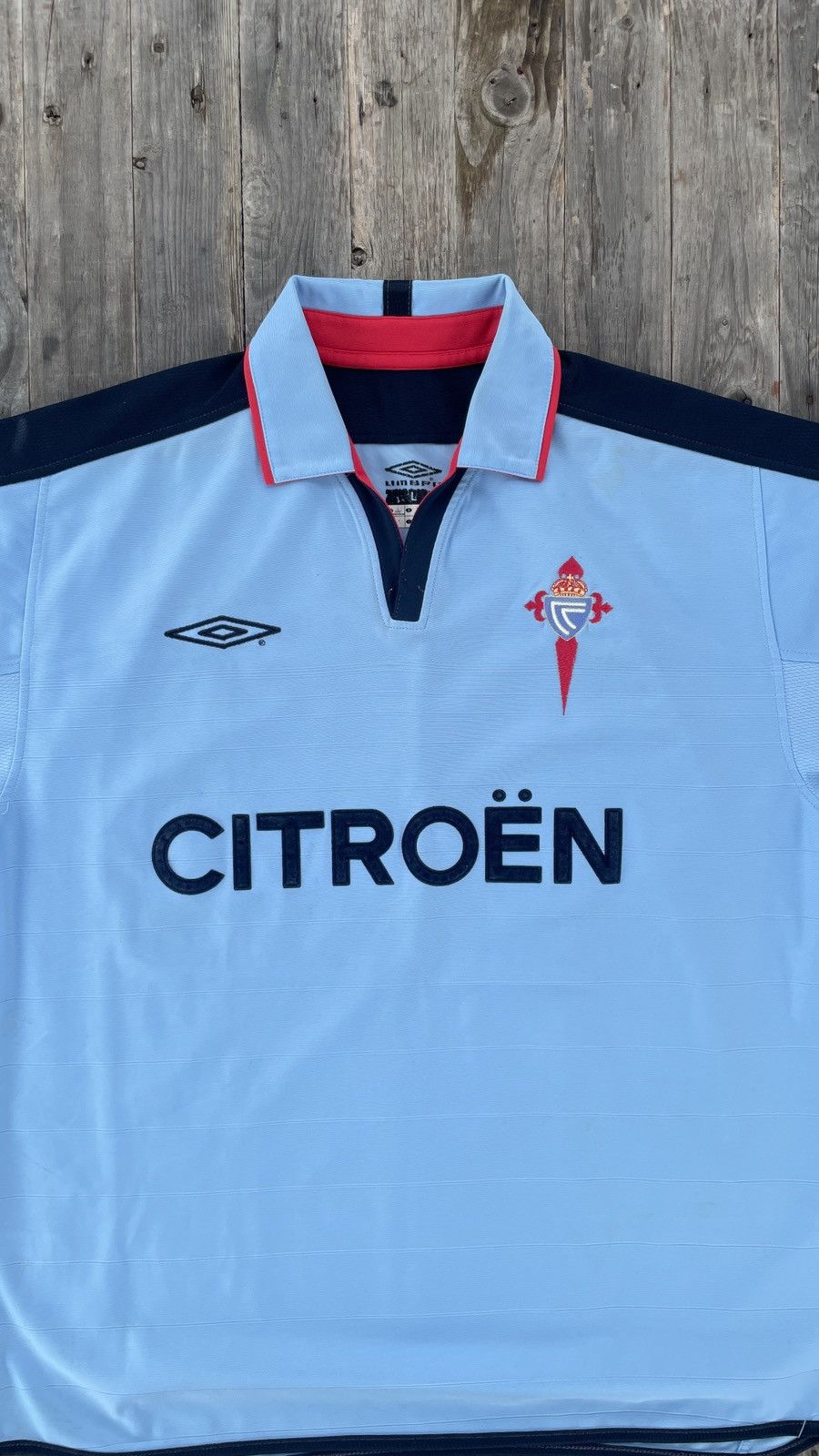Other Vintage Celta Figo 2004/2005 Home Football Shirt Size US L / EU 52-54 / 3 - 2 Thumbnail