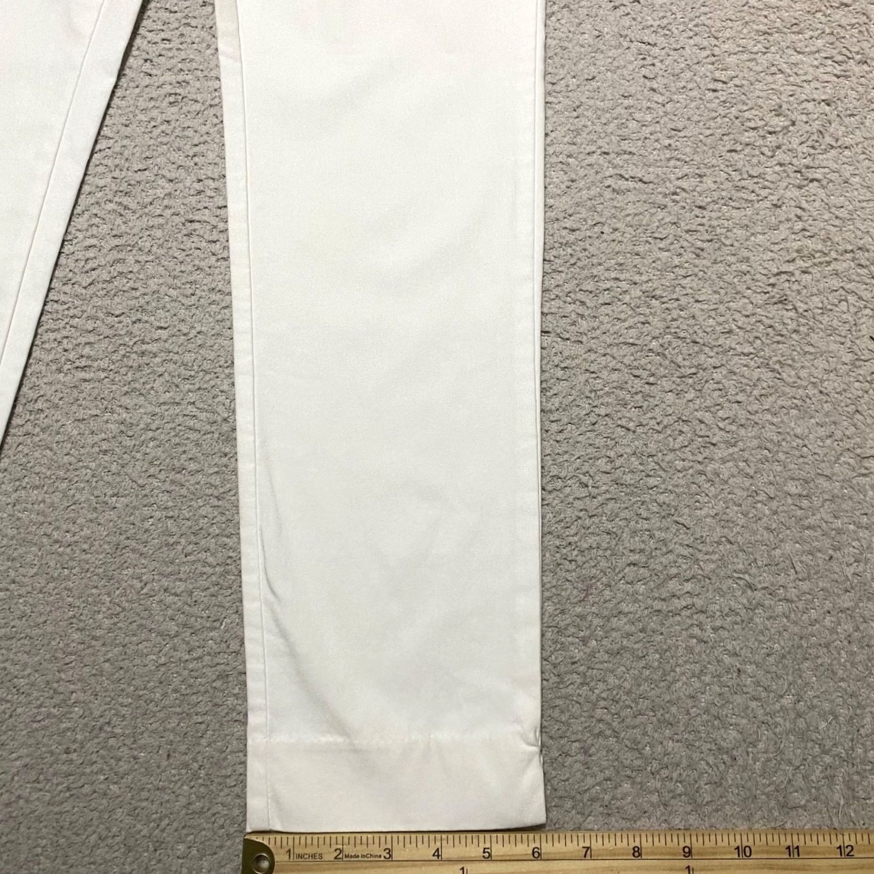 Vintage Chico's White Mid Rise Pull On Ankle Pants Women 4 Straight Front Solid 26in Inseam Preppy Style, Business Casual Size 27" / US 4 / IT 40 - 5 Thumbnail