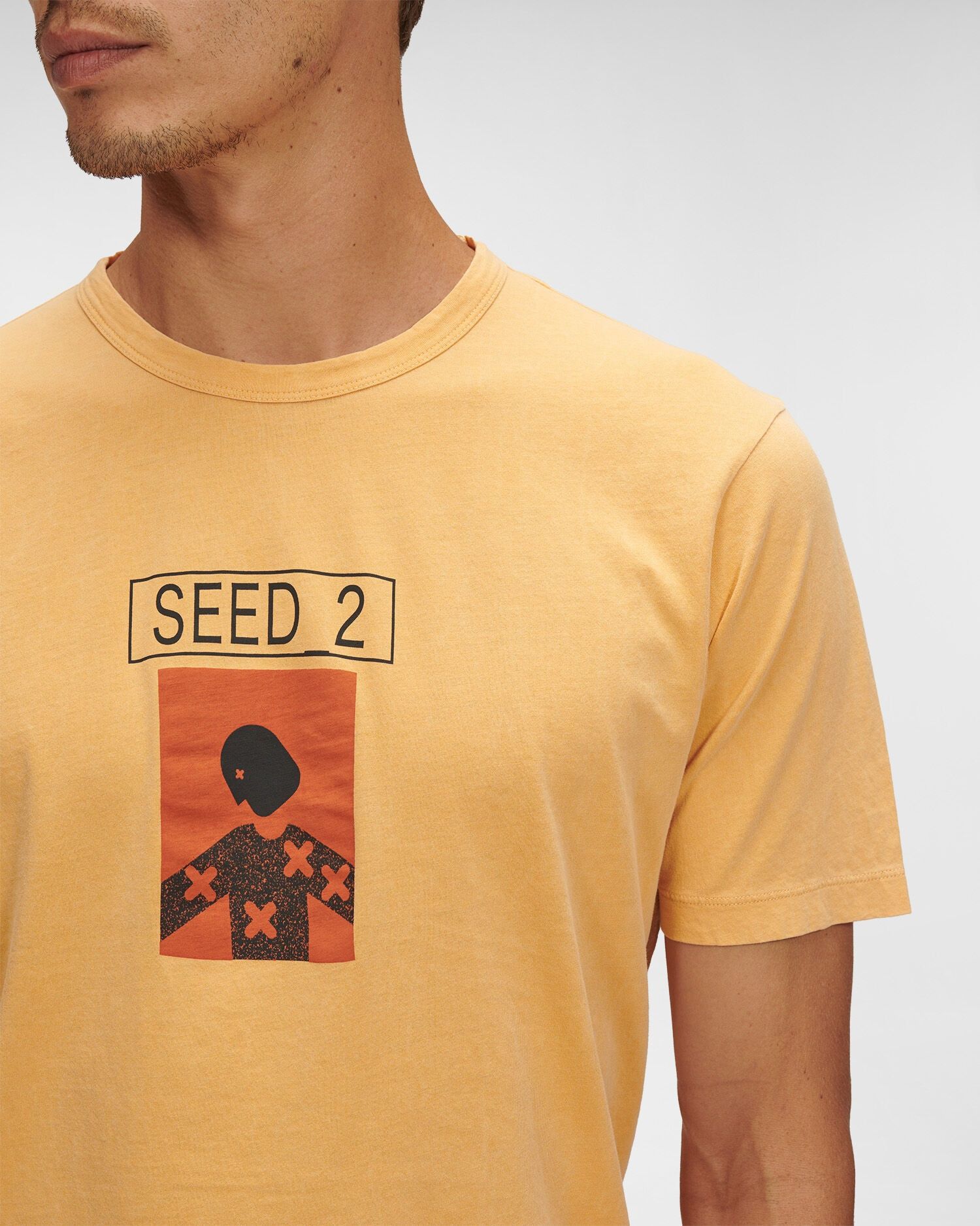 C.P. Company o1y1224 Logo Crewneck T-Shirt in Apricot Size US XS / EU 42 / 0 - 5 Thumbnail