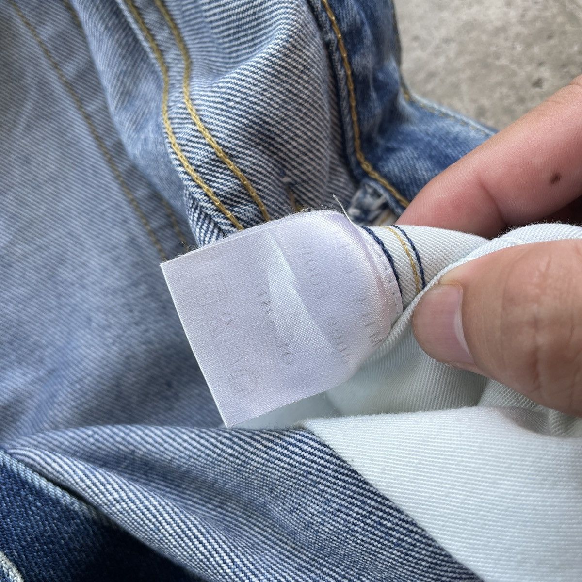 Eddie Bauer × Jean Vintage Eddie Bauer Faded Baggy Denim Jeans Pants W37x30 Size US 37 - 8 Thumbnail