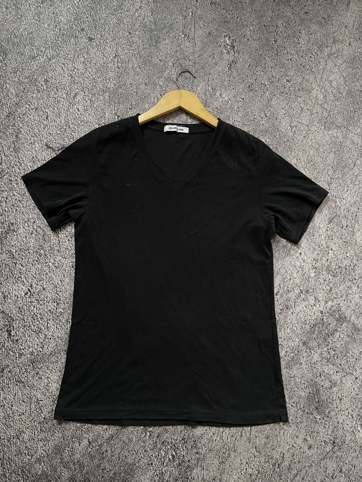 Helmut Lang Hulmut Lang vneck basic black tshirt Size US M / EU 48-50 / 2 - 1 Thumbnail