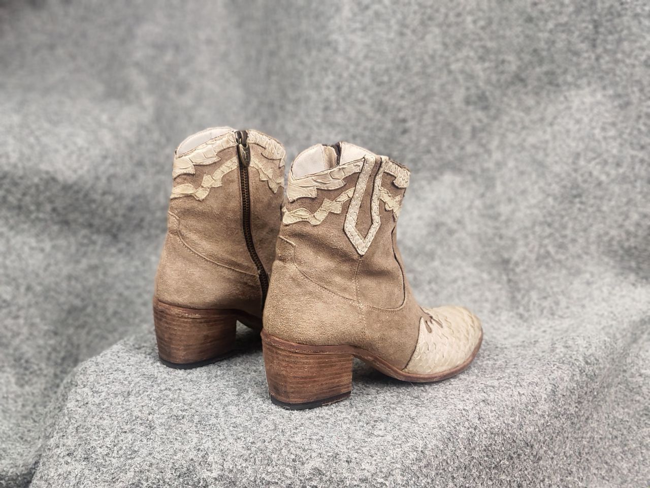 Vintage Fauzian Jeunesse Leather reptile Western Ankle Boots Zip Size US 7 / IT 37 - 9 Thumbnail