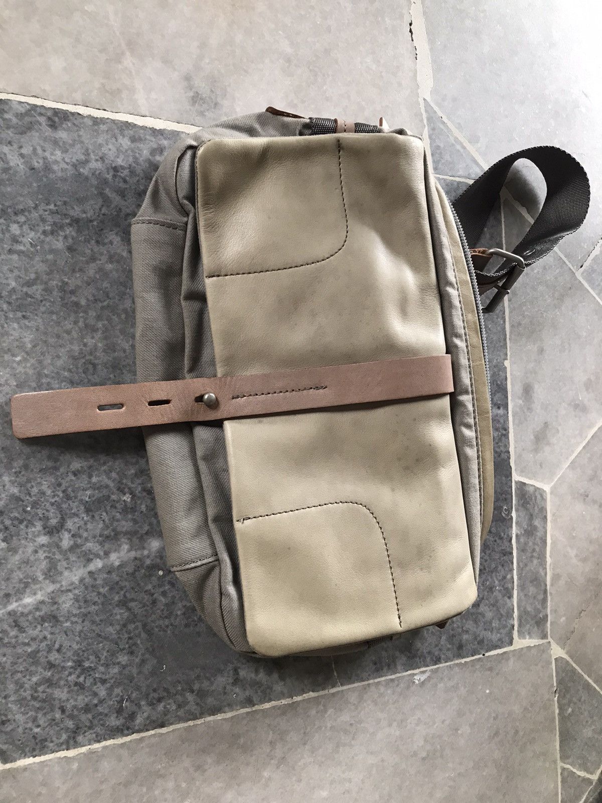 Yohji Yamamoto Y’saccs Yohji Yamamoto Horse Leather Crossbody Waist Bag Size ONE SIZE - 8 Thumbnail