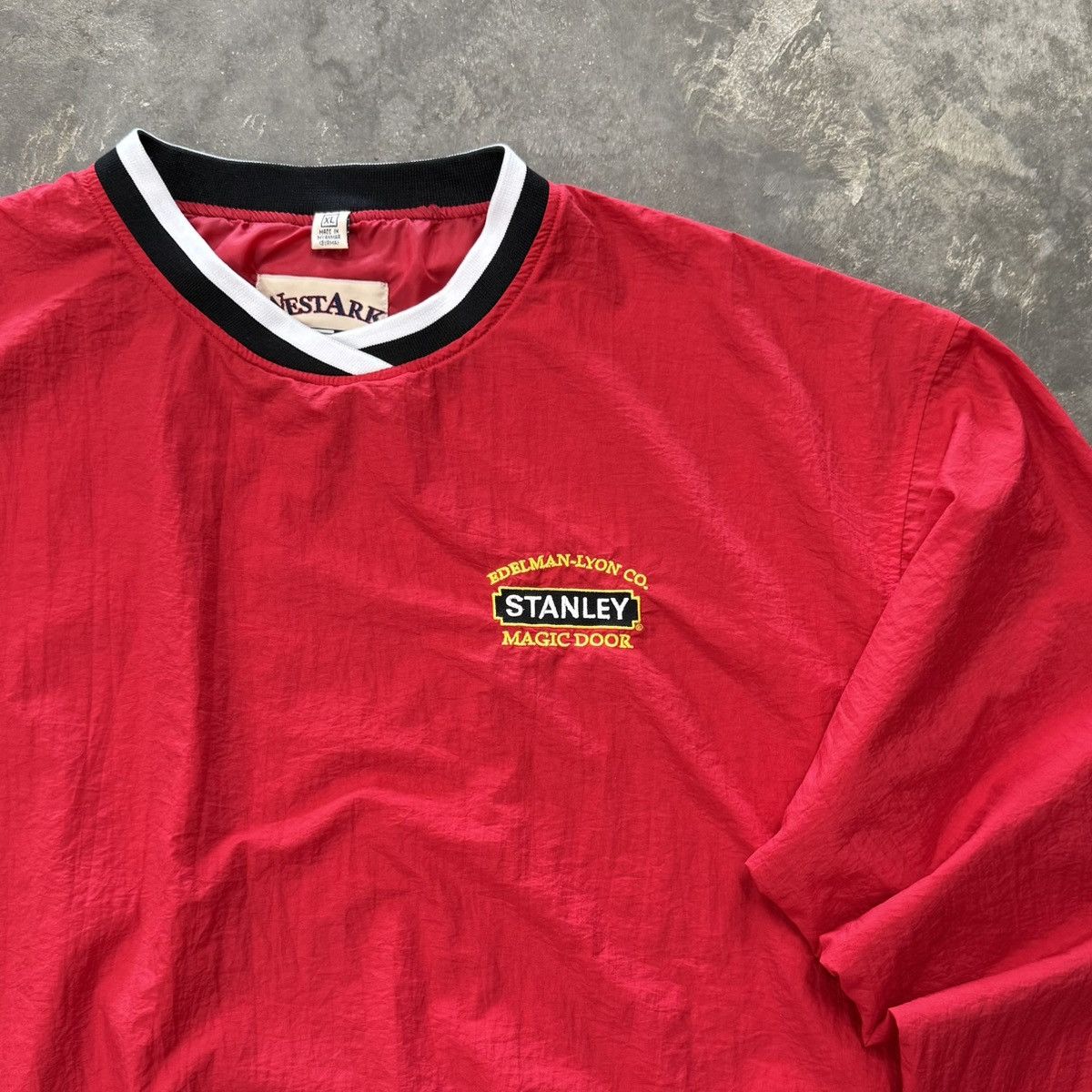 Vintage Vintage Stanley Magic Door Nylon Pullover XL Size US XL / EU 56 / 4 - 2 Thumbnail