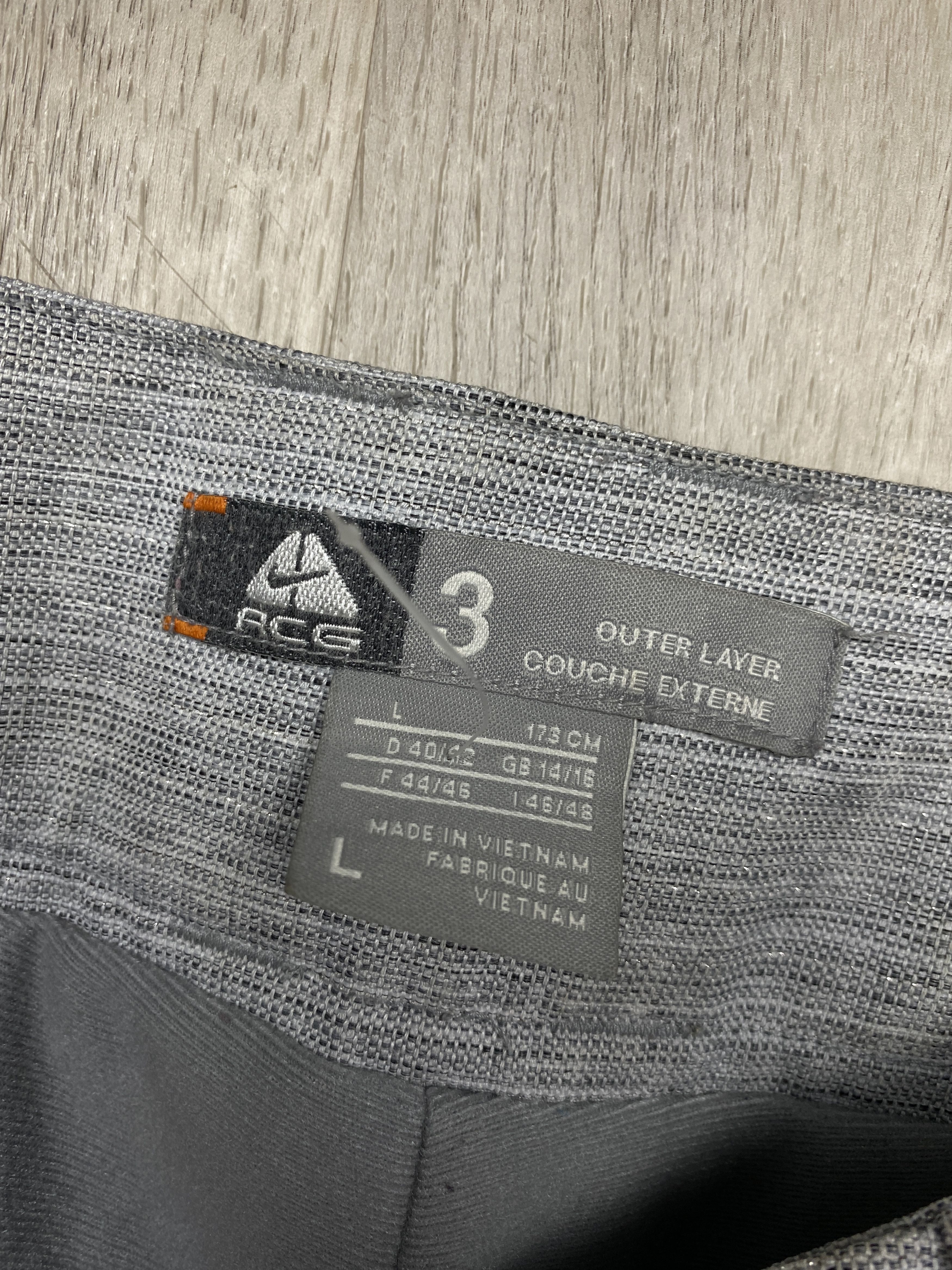 Nike ACG Nike ACG Vintage Cargo Ski Pants Y2K Size 34" / US 12 / IT 48 - 4 Thumbnail