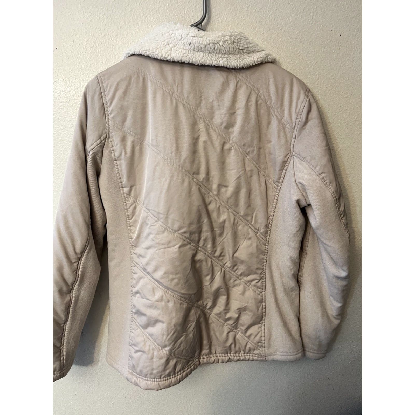 Avalanche AVALANCHE Coat Women Medium Beige Sherpa Fleece Lined Quilted Athletic Winter Size M / US 6-8 / IT 42-44 - 3 Thumbnail