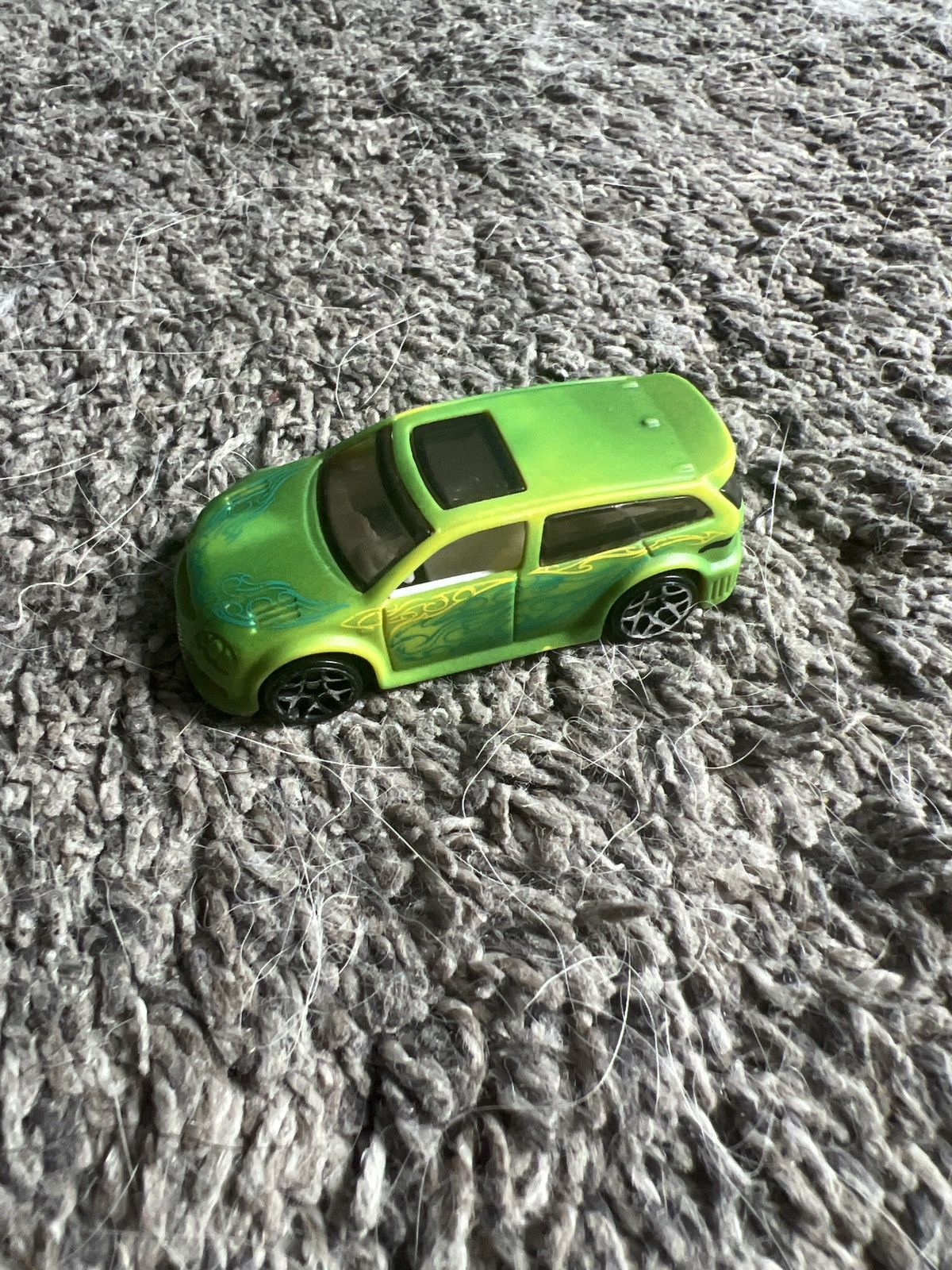 Vintage 2002 Mattel Hot Wheels Audacious Size ONE SIZE - 1 Thumbnail