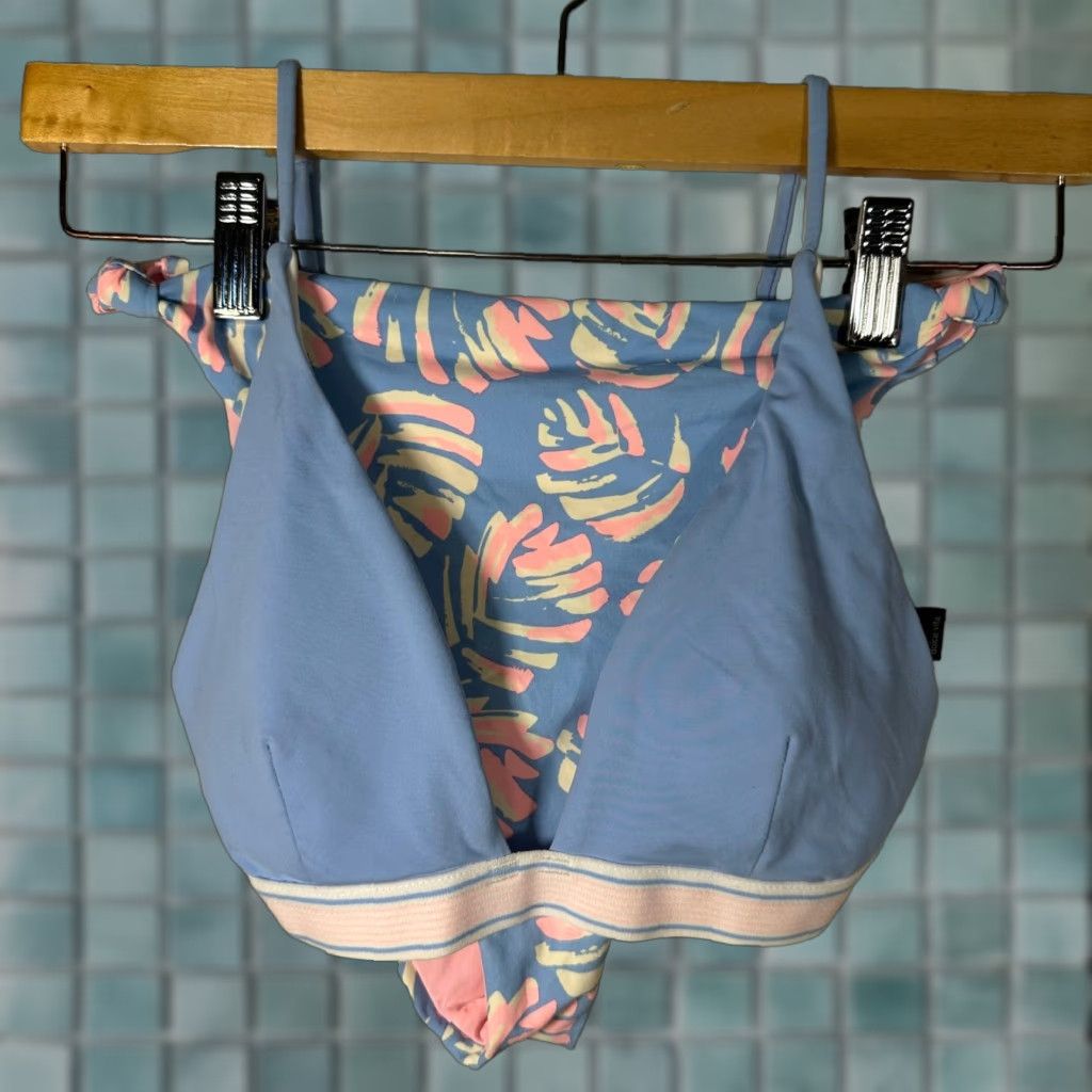 Dolce Vita Dolce Vita Bikini Set Womens Multicolor Tropical Monstera Leaf High Cut Triangle Top 2 Piece XS Pink Yellow Blue Striped Pattern Womens Size XS / US 0-2 / IT 36-38 - 1 Thumbnail