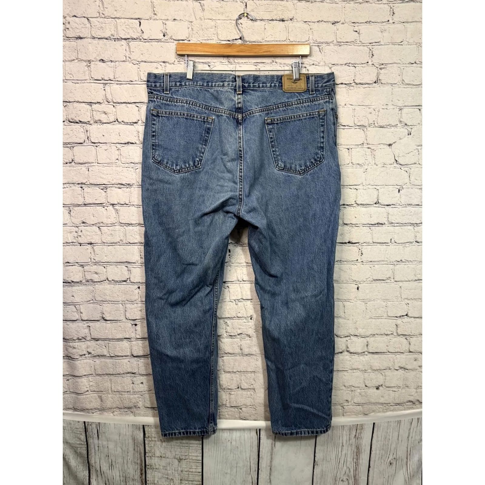 Dockers Dockers Jeans Denim Men's Jeans W42 L30 Blue Solid Button 5-Pocket Regular Big & Tall Mens Size US 42 / EU 58 - 6 Thumbnail