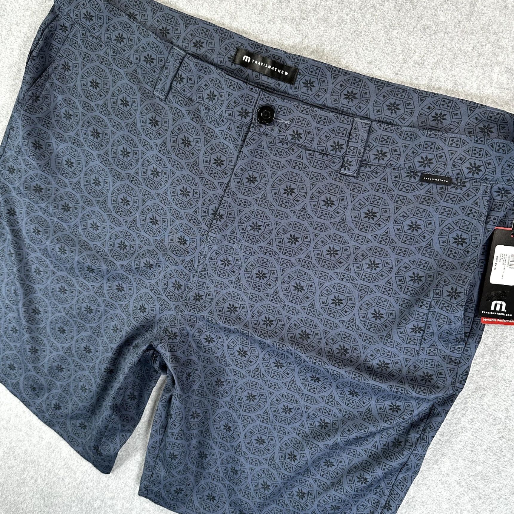TravisMathew TravisMathew Golf Shorts Mens 42 Blue Geometric Print Stretch Beyond The Limits Size US 42 / EU 58 - 3 Thumbnail