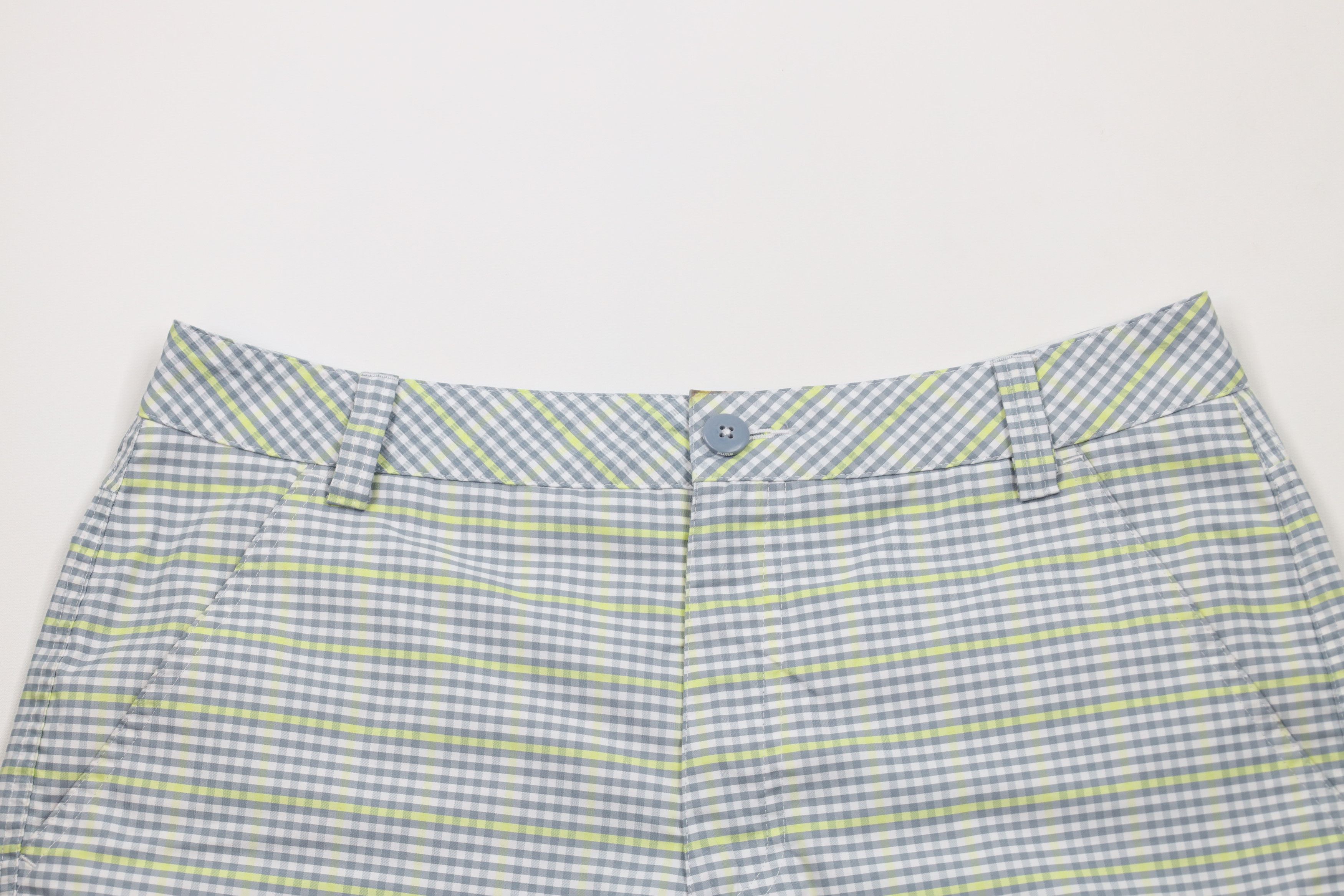 Puma × Vintage Puma Golf Cell Above Knee Golfing Chino Shorts Plaid Size US 32 / EU 48 - 2 Thumbnail