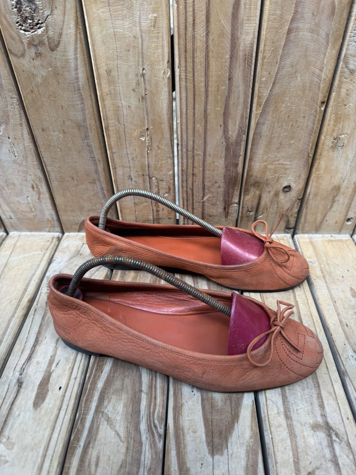 Gucci Gucci Orange women’s leather ballet flats EUR 37 US 7 Size US 7 / IT 37 - 10 Thumbnail