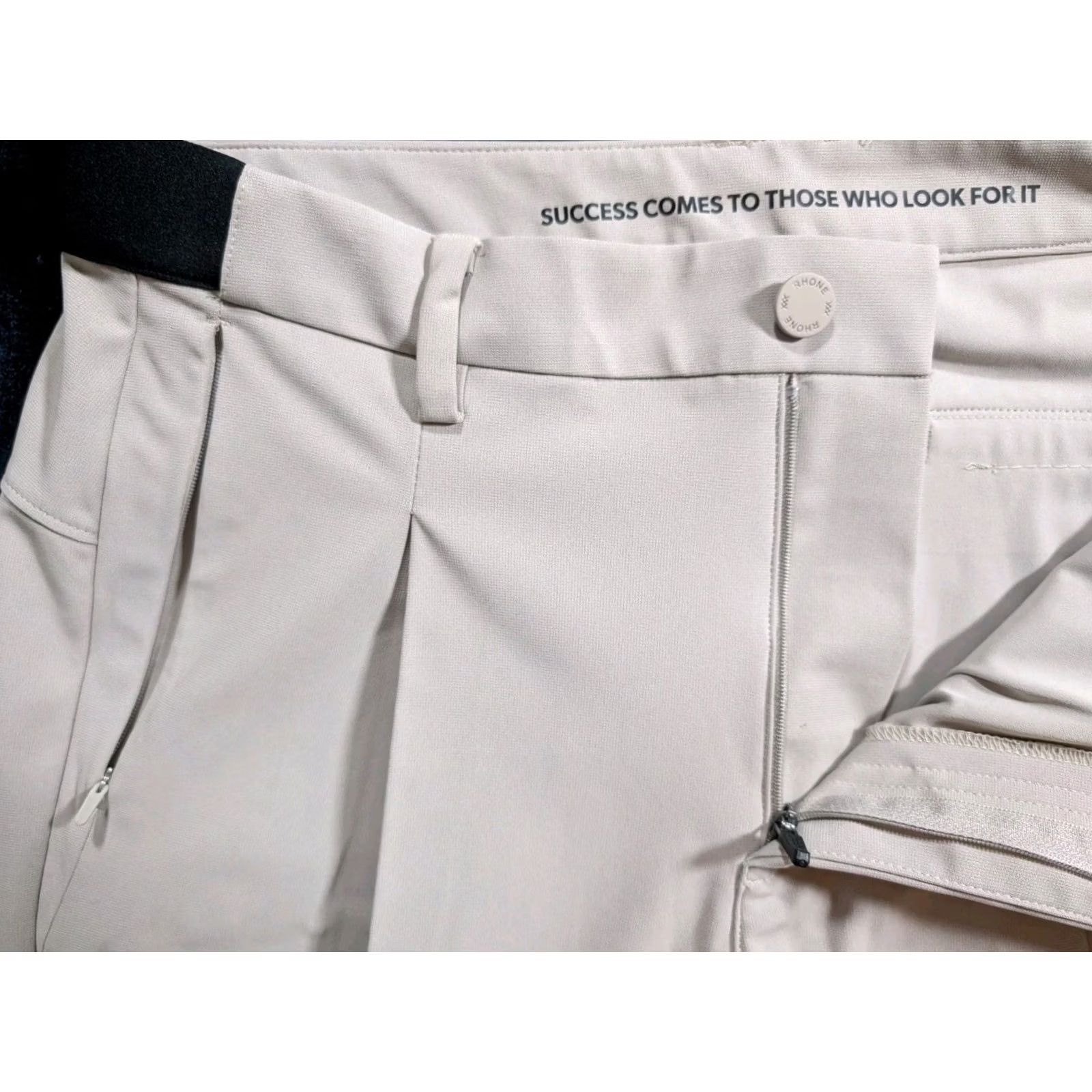 Rhone Rhone Slim Cropped Pants Men's 32x26 Beig e Stretch Polyester Flat Front Inseam 26 In Tapered Size US 32 / EU 48 - 3 Thumbnail