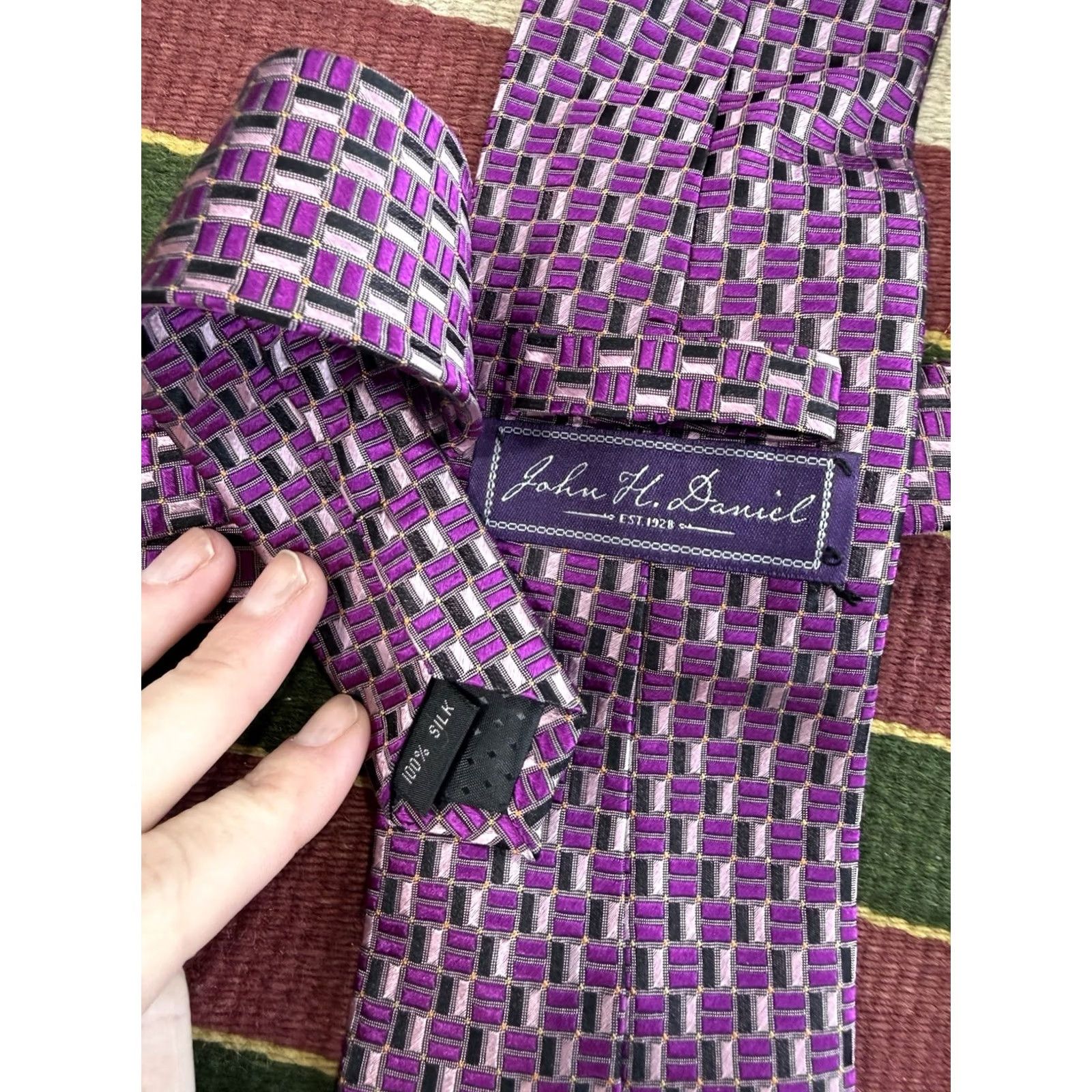 Vintage John H. Daniel Silk Necktie Purple Geometric Pattern Tie Men Classic Luxury 100% Silk Italy Modern Mens Size ONE SIZE - 4 Thumbnail