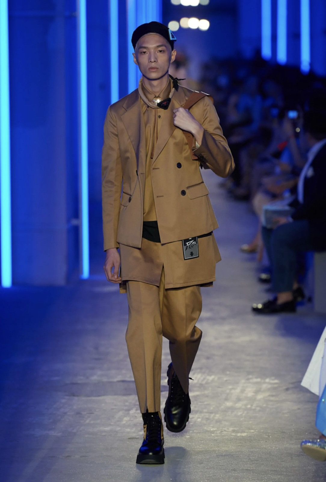 Prada Prada - S/S20 Oversized Patches Button Down - Emblem Logo Size US M / EU 48-50 / 2 - 1 Thumbnail