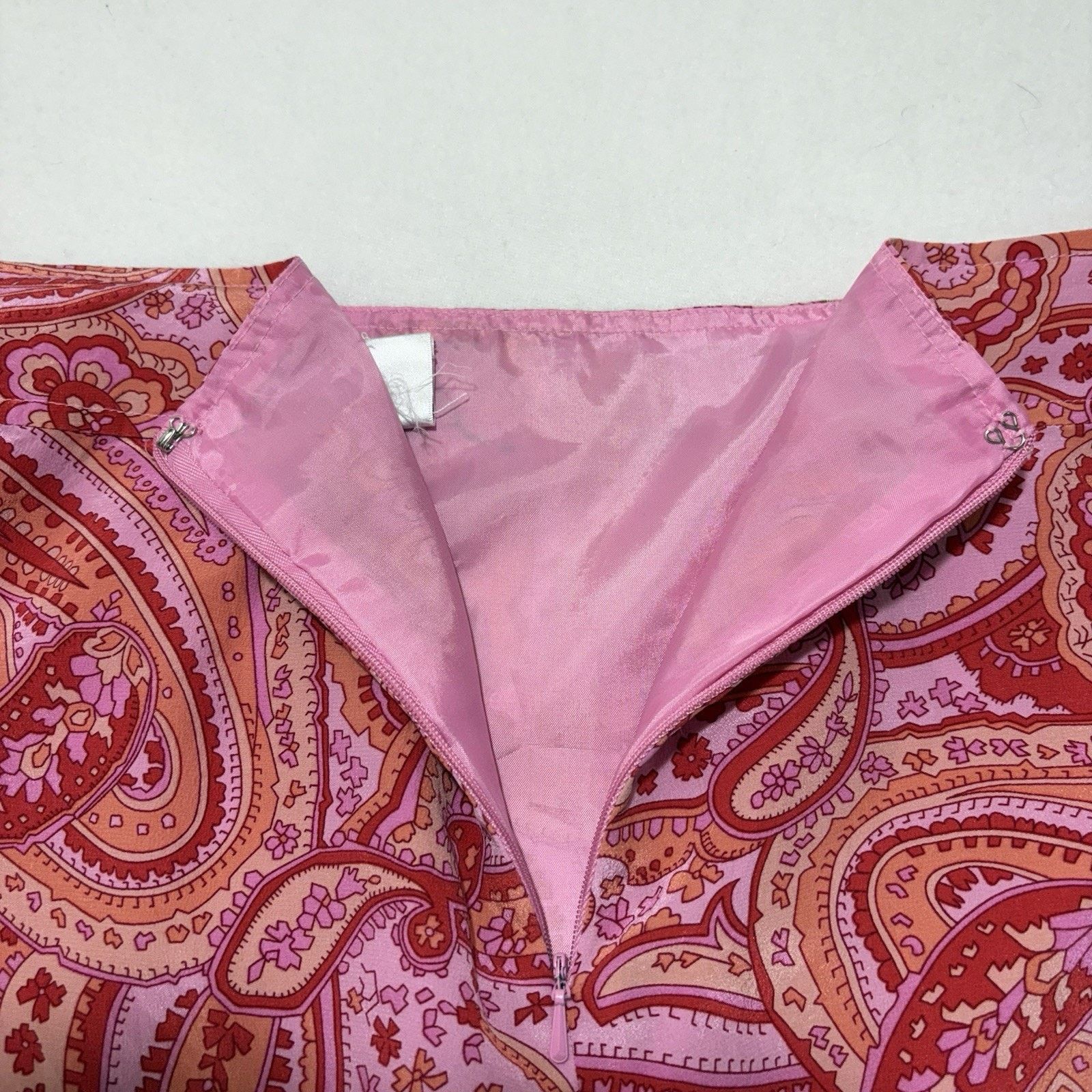 Other Worthington 14 Silk Mini Pencil Skirt Pink Paisley Slit Back Size 36" / US 14 / IT 50 - 7 Thumbnail