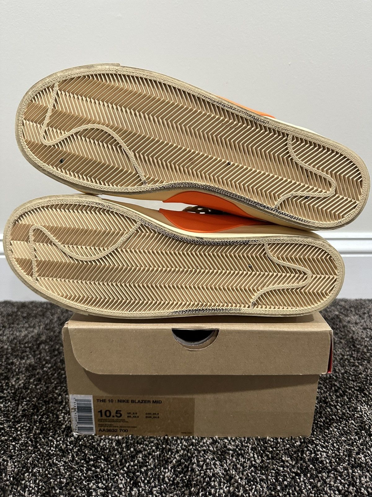 Nike × Off-White Nike x Off-White Blazer Mid All Hallow’s Eve Sneaker 2018 Size US 10.5 / EU 43-44 - 7 Thumbnail