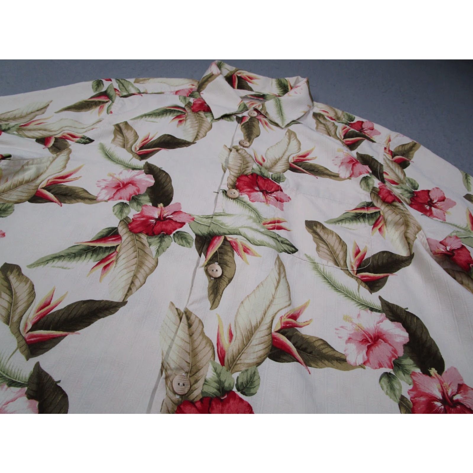 Tommy Bahama Tommy Bahama Shirt Men Large Beige Floral Silk Button Up Short Sleeve Hawaiian Mens Size US L / EU 52-54 / 3 - 2 Thumbnail