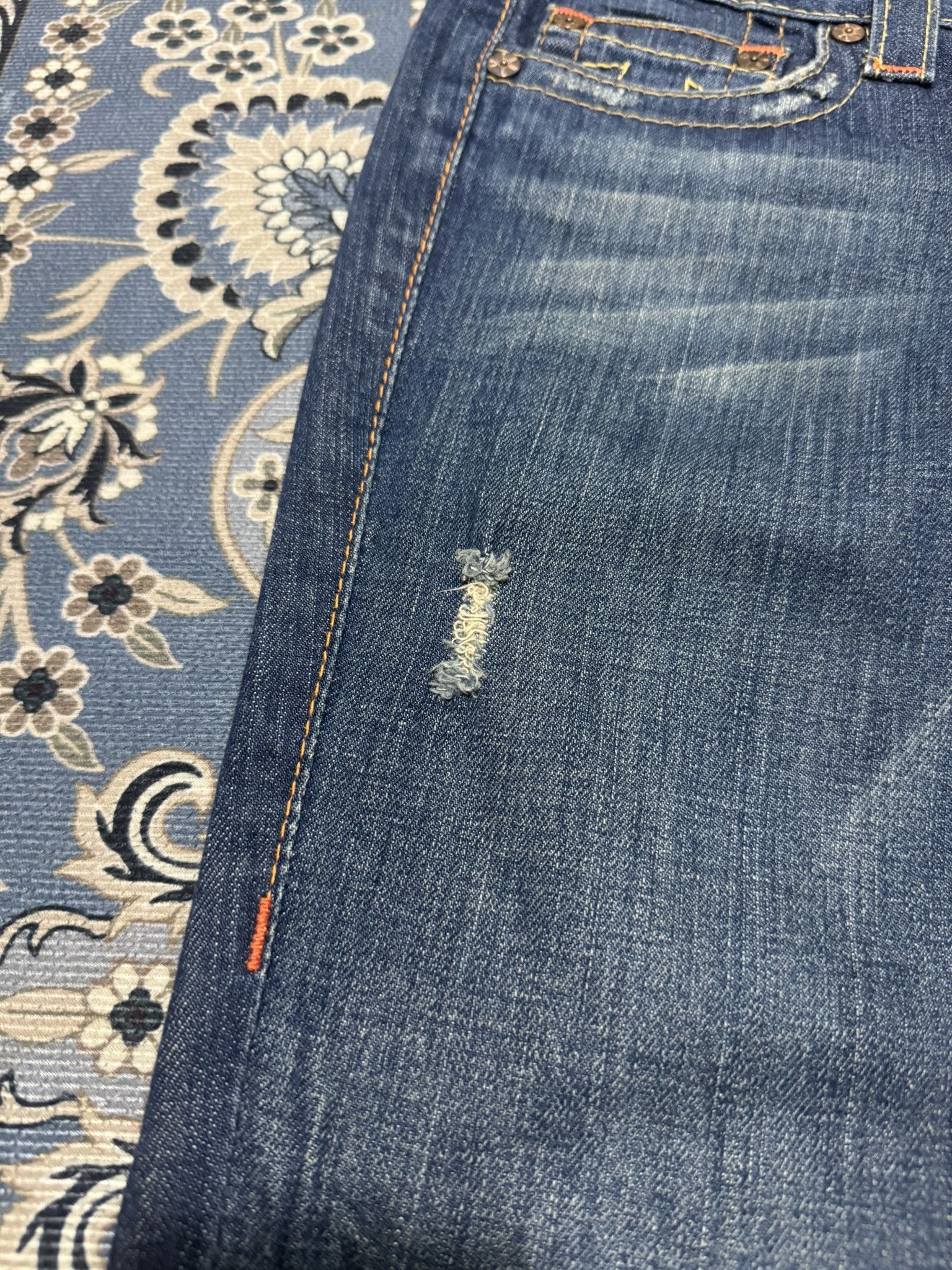 True Religion × Vintage Y2K Flare True Religion Bobby Distressed Jeans Size 28" / US 6 / IT 42 - 7 Thumbnail