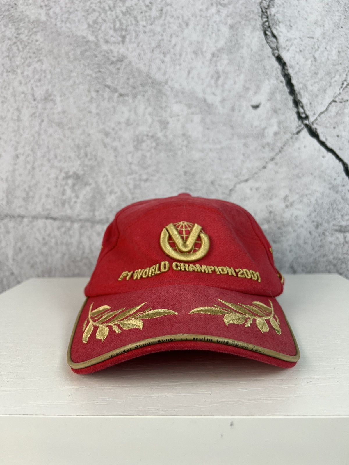 Ferrari Vintage Y2k 2001 official Ferrari F1 World Champion Hat cap Size ONE SIZE - 2 Thumbnail