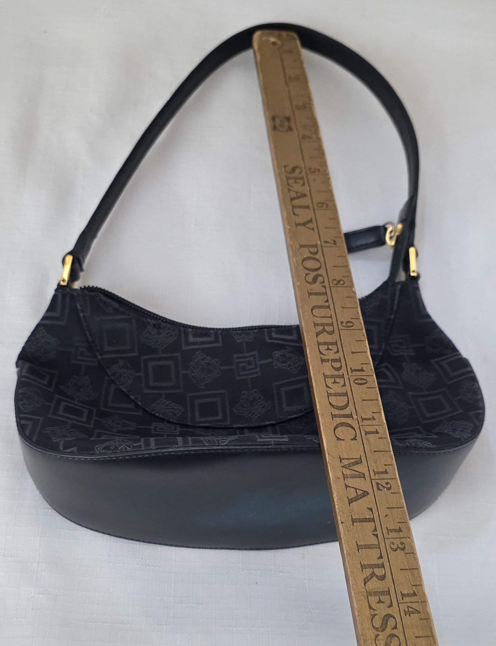 Versace Versace Vintage Canvas Medusa All Over Print Shoulder bag Size ONE SIZE - 12 Thumbnail