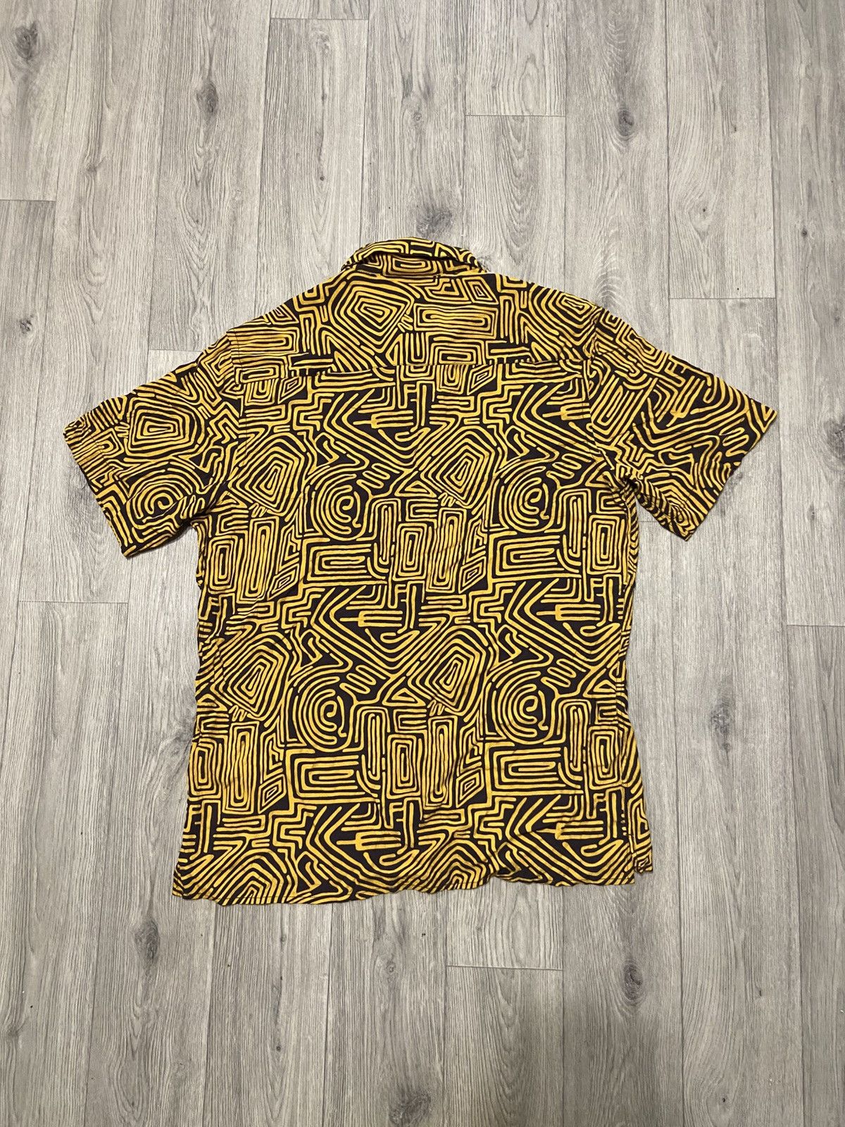 OAS OAS Geometric Maze Shirt – Relaxed Fit – Size S Size US S / EU 44-46 / 1 - 6 Thumbnail