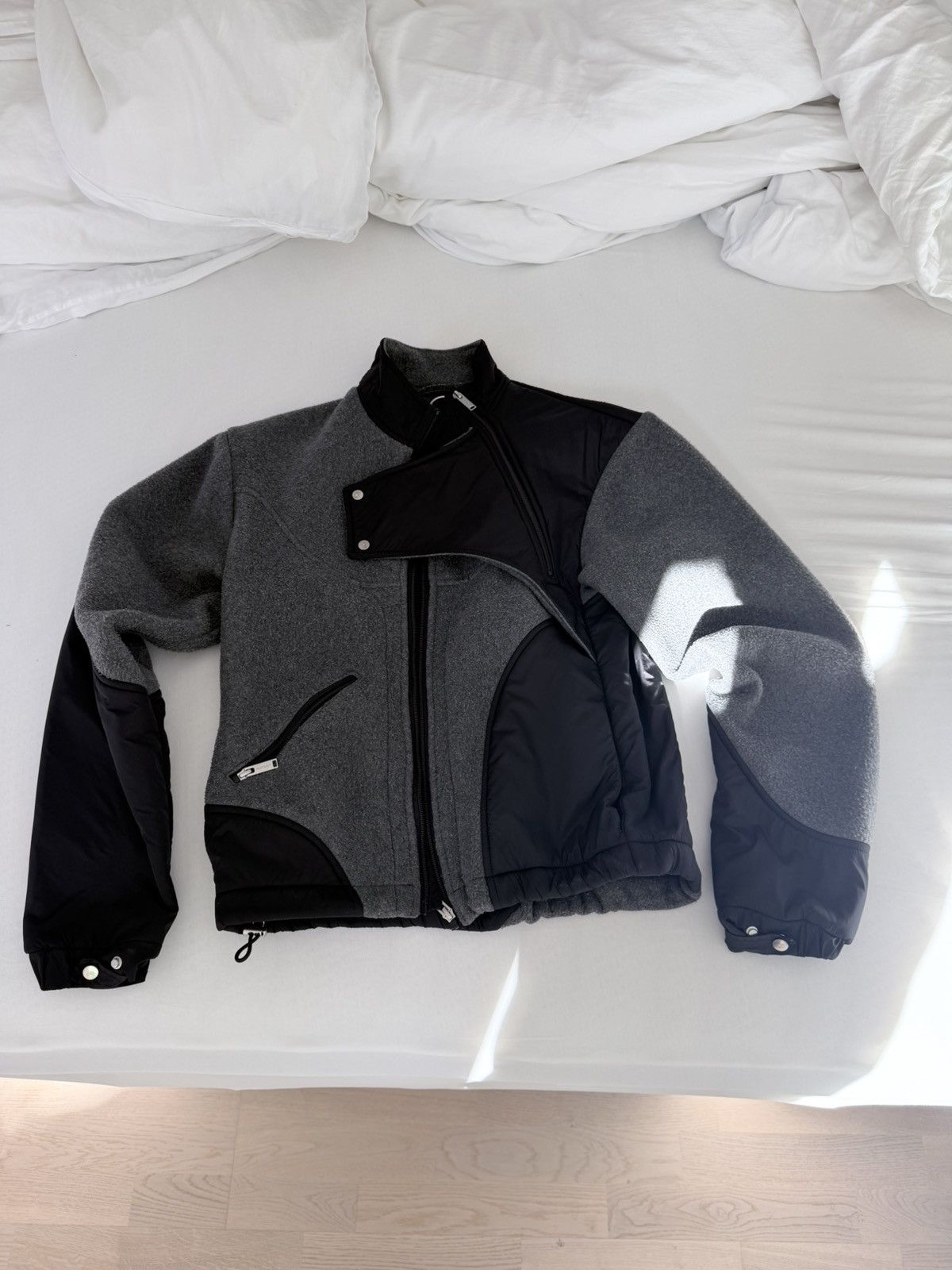 Heliot Emil HELIOT EMIL Grey & Black Paneled Fleece Jacket Size US S / EU 44-46 / 1 - 3 Thumbnail