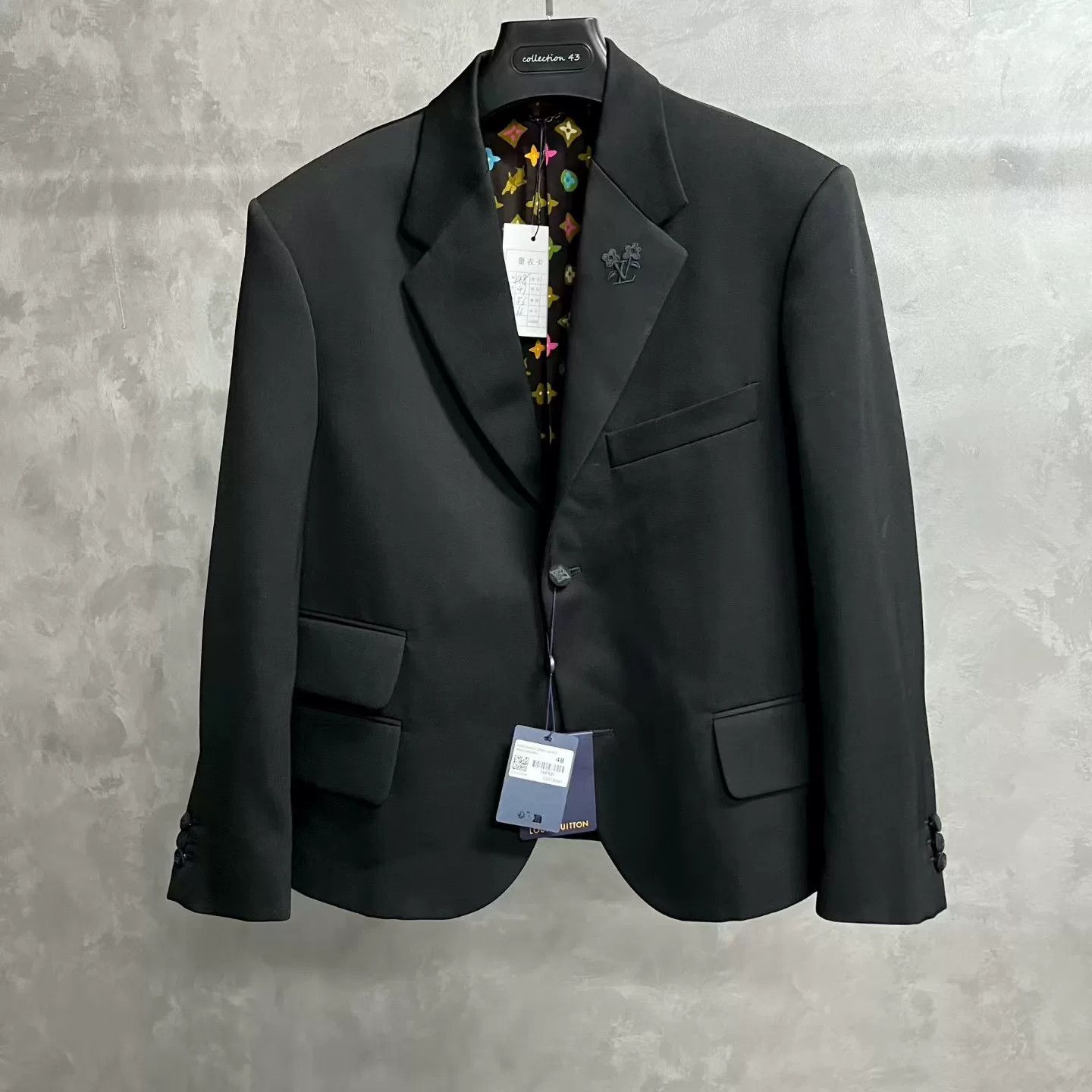 Louis Vuitton Louis Vuitton Retro Embroidered Black Light Jacket xs Men Size US XS / EU 42 / 0 - 1 Thumbnail