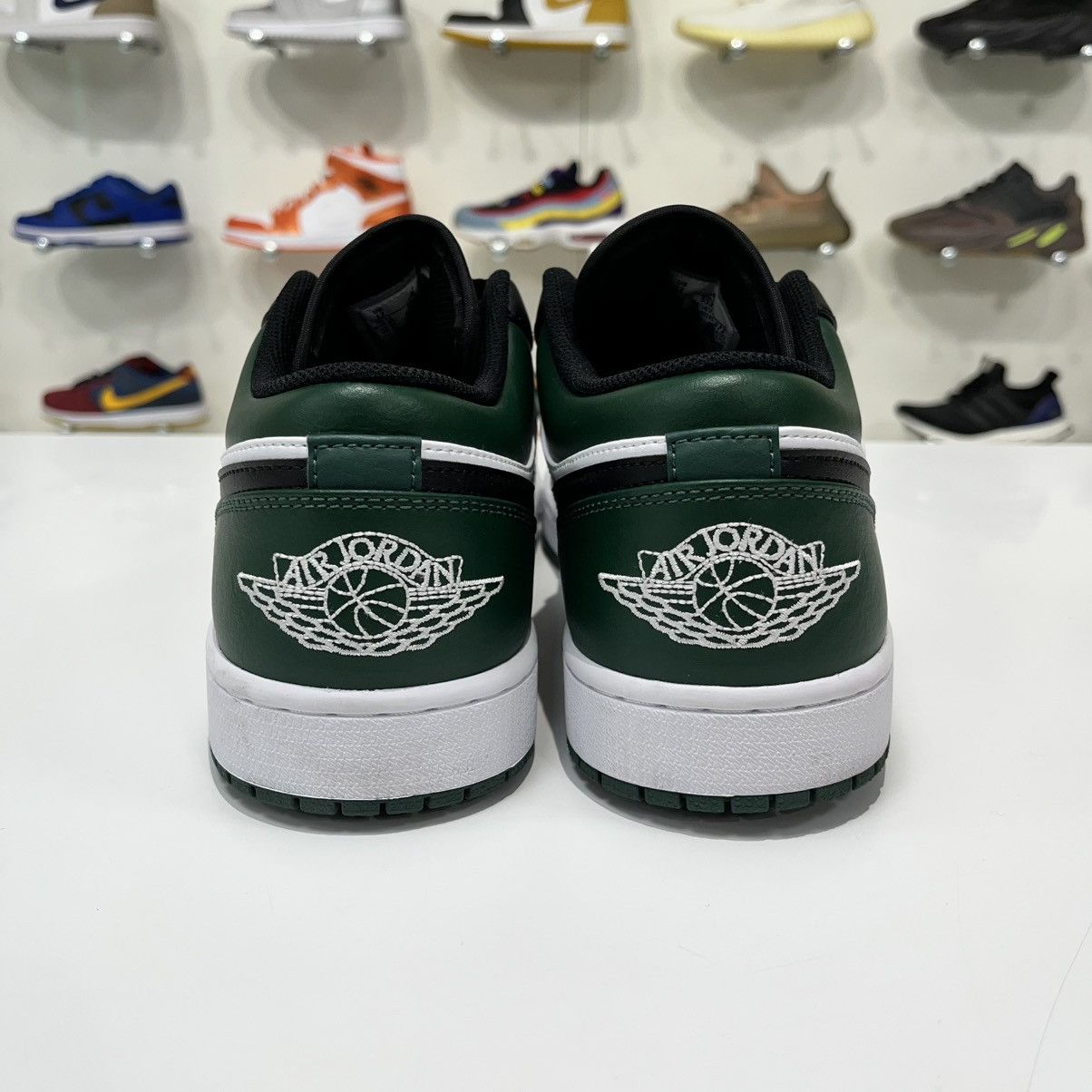Nike Air Jordan 1 Low Green Toe Size US 12 / EU 45 - 5 Thumbnail