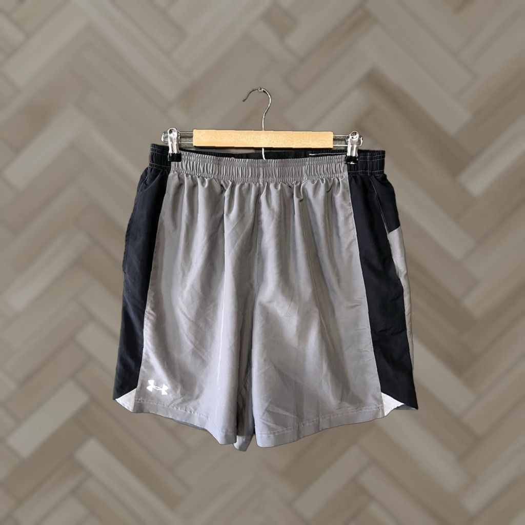 Under Armour Under Armour Mens Grey Lined Running Shorts Size Large Size US 33 - 1 Thumbnail