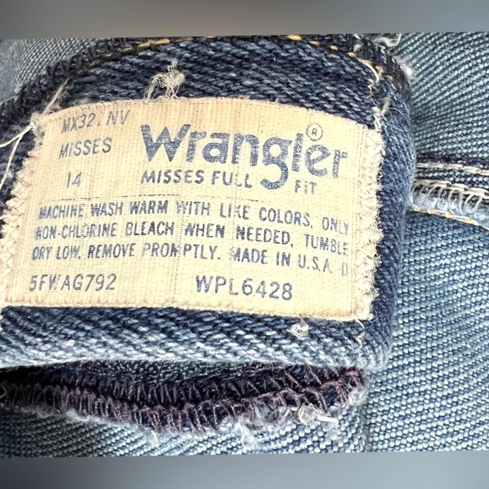 Wrangler VINTAGE Wrangler Jeans Womens 30x27 Straight Blue 14 Misses Regular Size 30 Womens Jeans Size 30" / US 8 / IT 44 - 7 Thumbnail