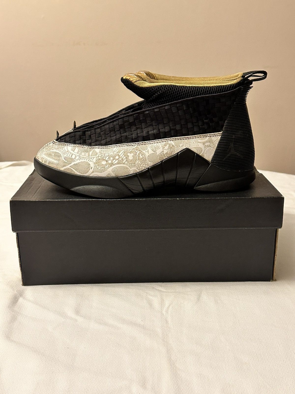 Jordan Brand Air Jordan 15 Laser Black Sz 10 Size US 10 / EU 43 - 2 Thumbnail