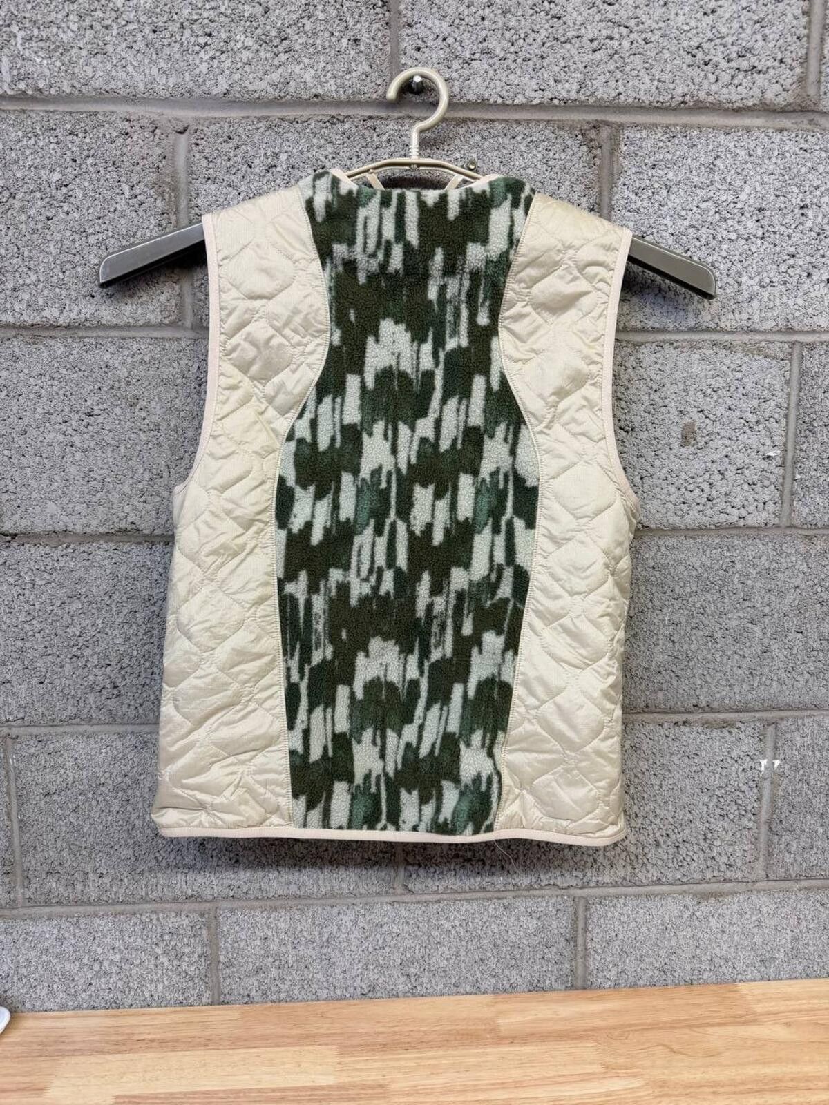 Puma Puma Market Quilted Fleece Vest Small Green Cream Streetwear Size S / US 4 / IT 40 - 2 Thumbnail