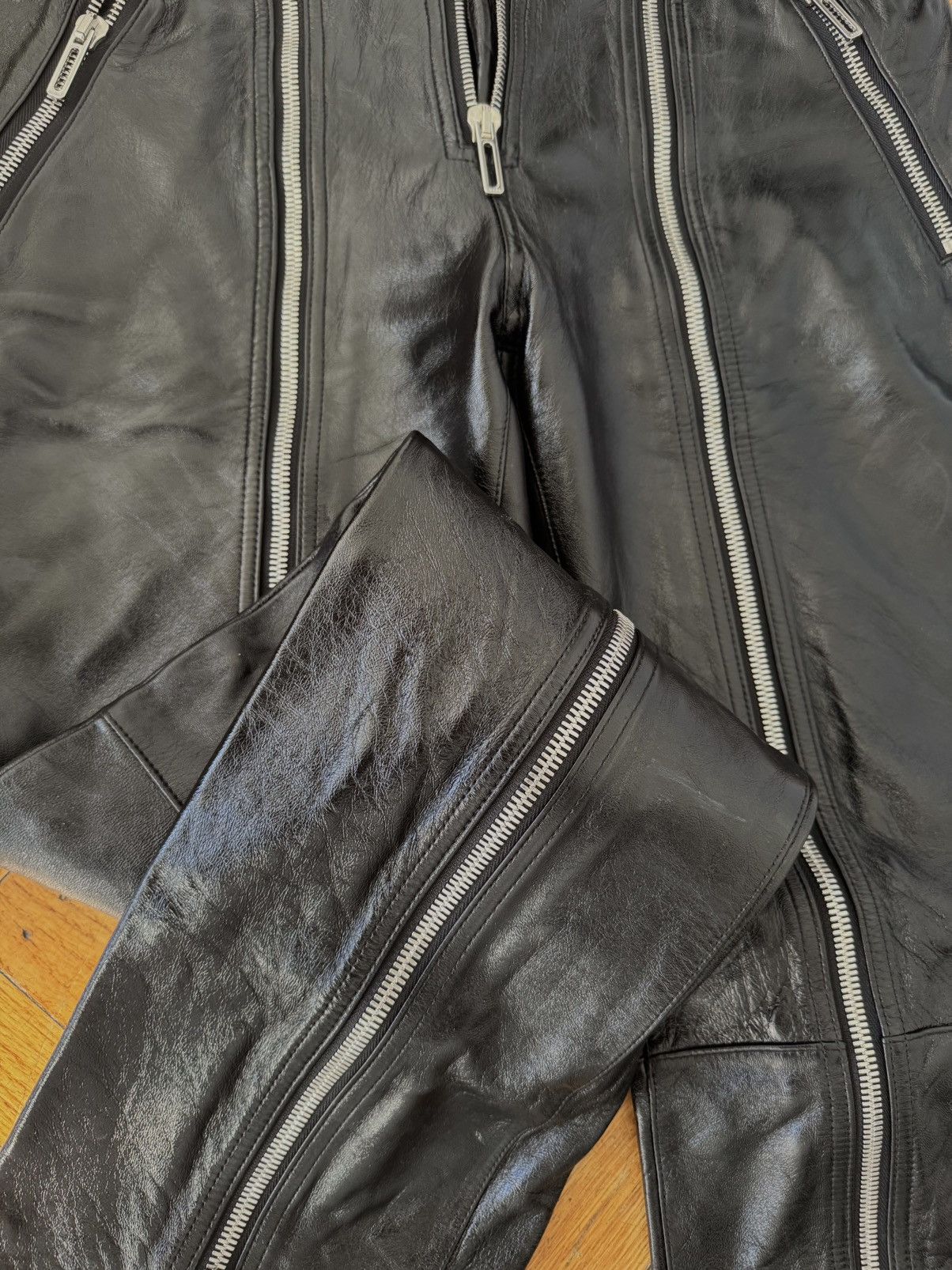 032c Black leather trousers with frontal zipper Size US 31 - 9 Thumbnail
