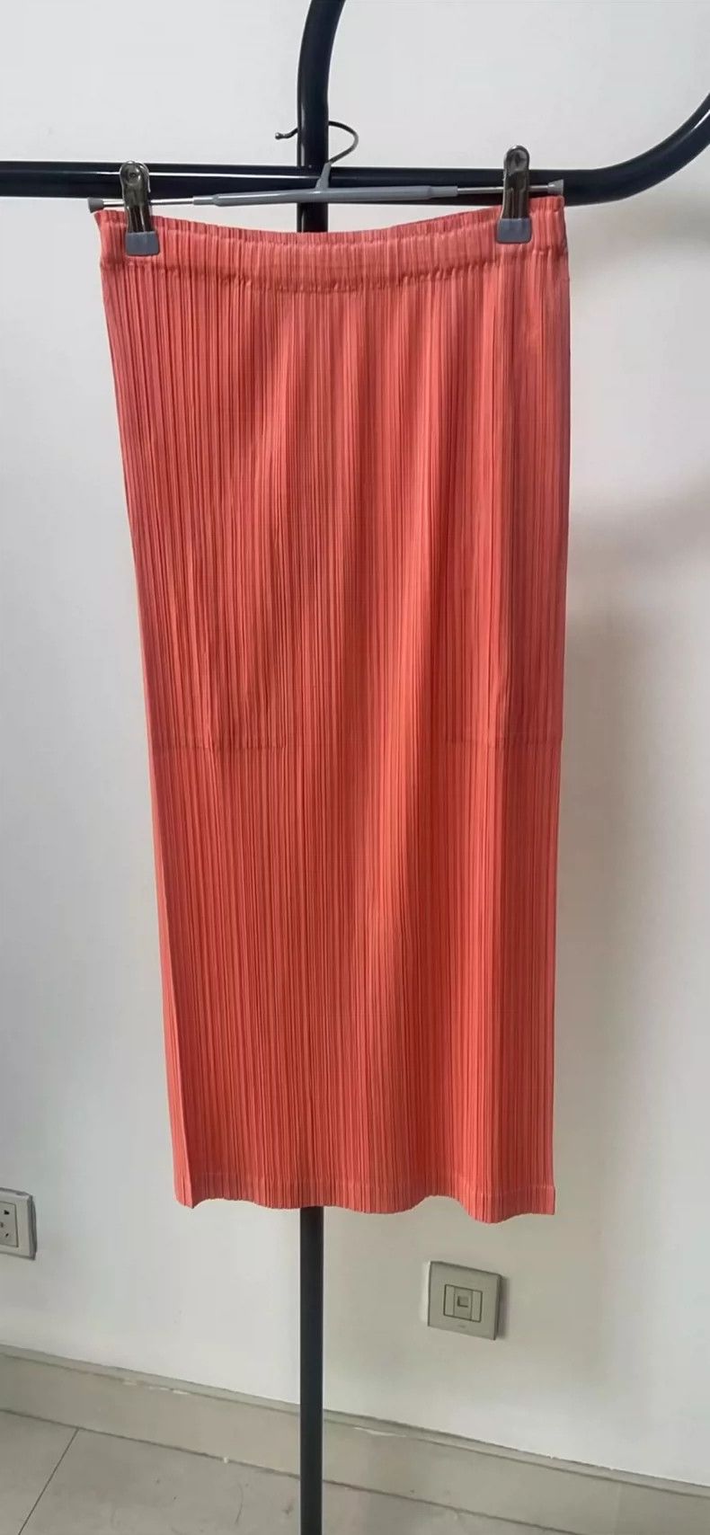 Issey Miyake Issey Miyake size:3 Orange-pink pleated skirt Size 31" - 1 Thumbnail