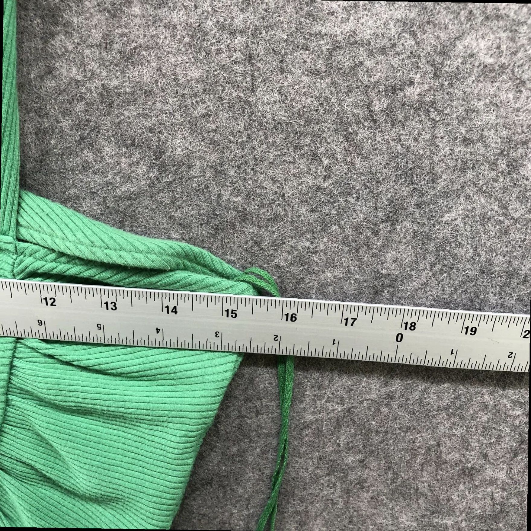 Urban Outfitters Urban Outfitters Green Cropped Halter Tank Top Womens L Lightweight Stretch Size L / US 10 / IT 46 - 6 Thumbnail