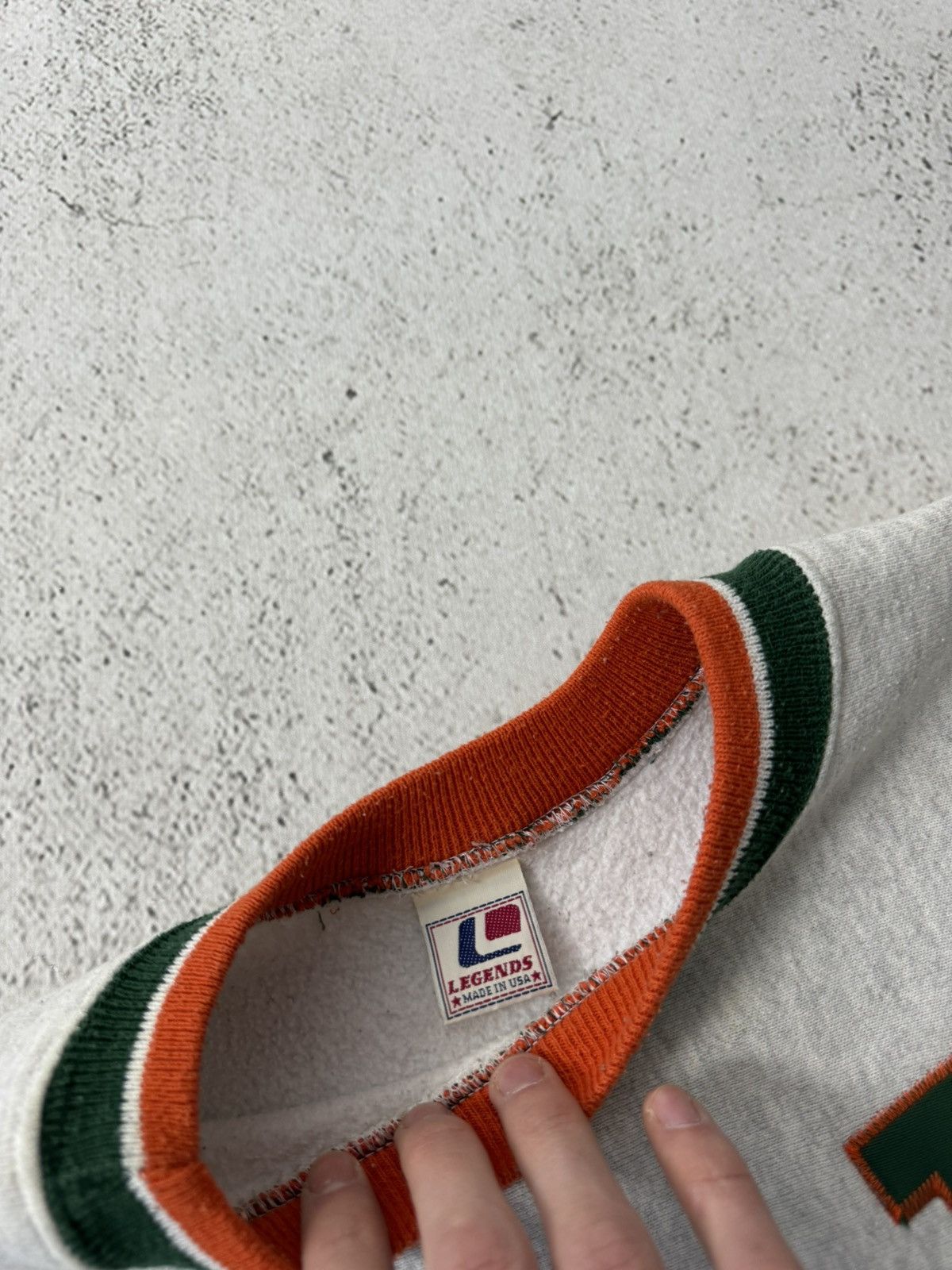 Vintage Legends USA Vintage Miami Hurricanes Sweatshirt Size US M / EU 48-50 / 2 - 11 Thumbnail