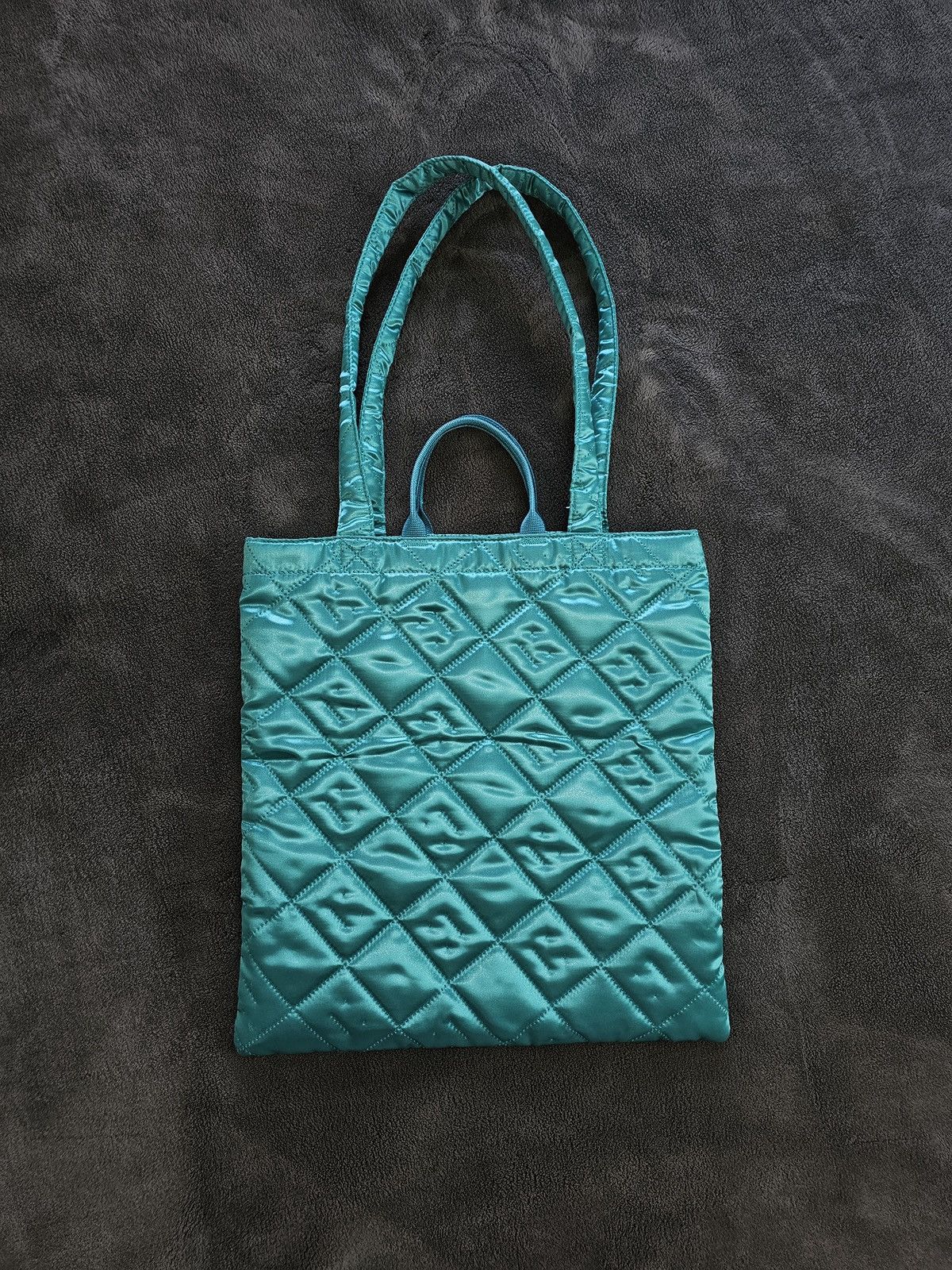 Acne Studios Quilted Face Logo Satin Tote Bag in Jade Green FW21 'Awa' Size ONE SIZE - 15 Thumbnail