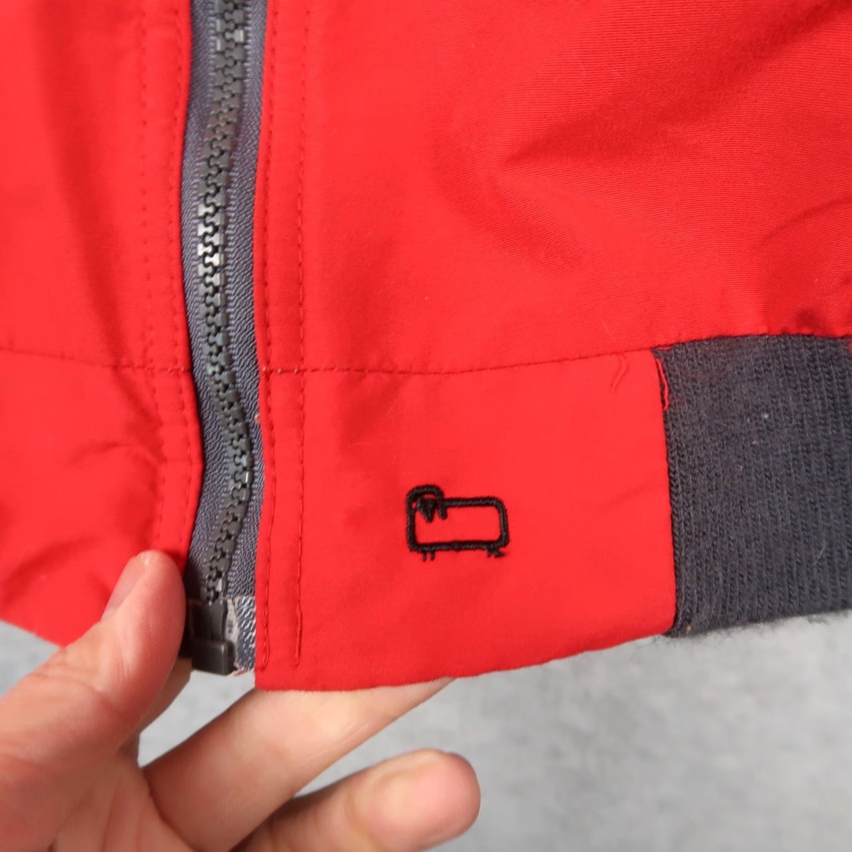 Vintage VINTAGE Woolrich Jacket Windbreaker Mens L Red Woolrich Windbreaker 90s USA Insulated Lined Zip Full Zip Pockets Logo Size US L / EU 52-54 / 3 - 4 Thumbnail