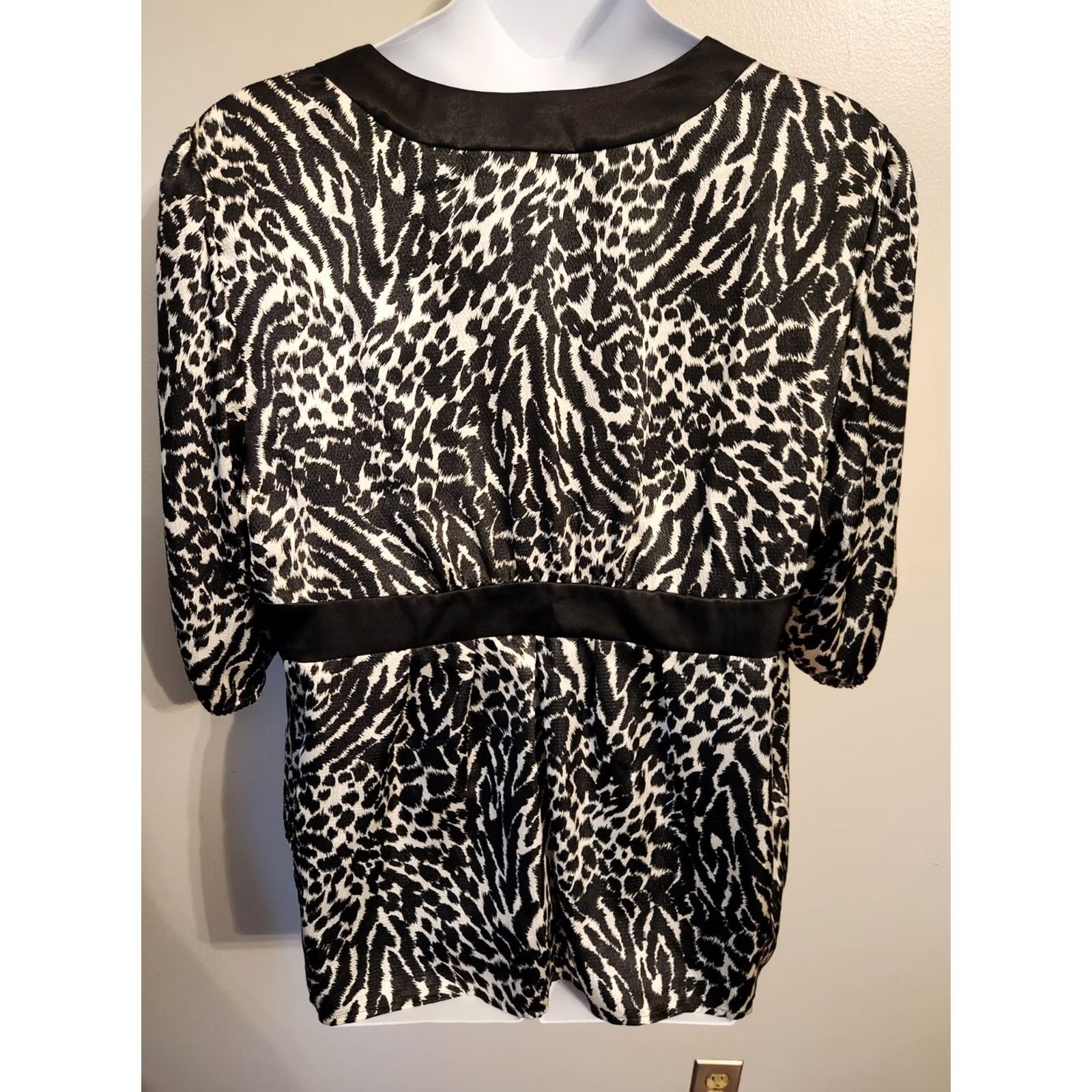 Kasper Kasper Woman Blouse Zebra Animal Print Textured Top 22W Multicolor V-Neck 3/4 Sleeve Casual Party/Cocktail Womens Size 3XL / US 20-22 - 4 Thumbnail