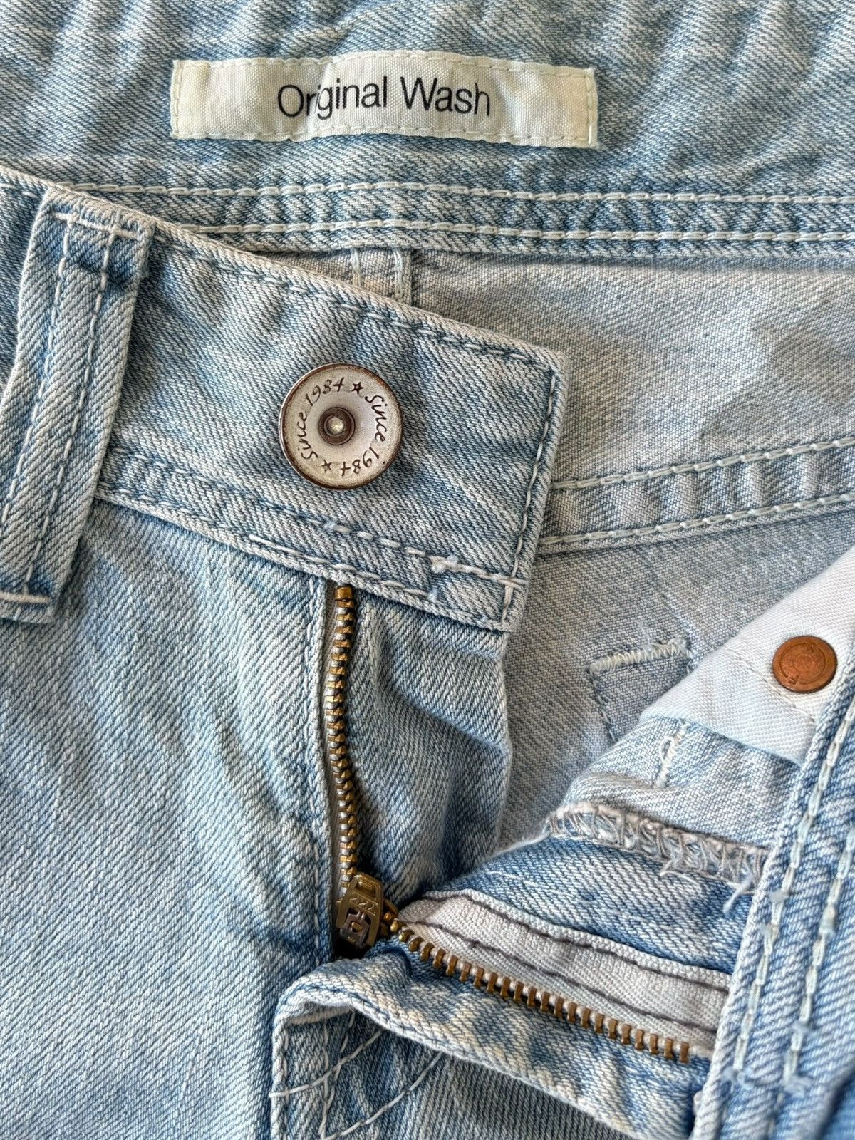 Uniqlo Vintage Japanese Uniqlo Faded Wash Distressed Flare Jeans Size 31" - 5 Thumbnail