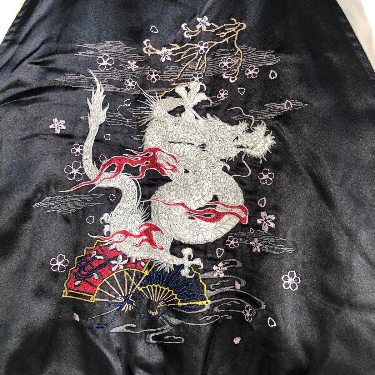 Japanese Brand × Vintage Sukajan Black Beige Vintage Embroidered Jacket Size L Size US L / EU 52-54 / 3 - 10 Thumbnail