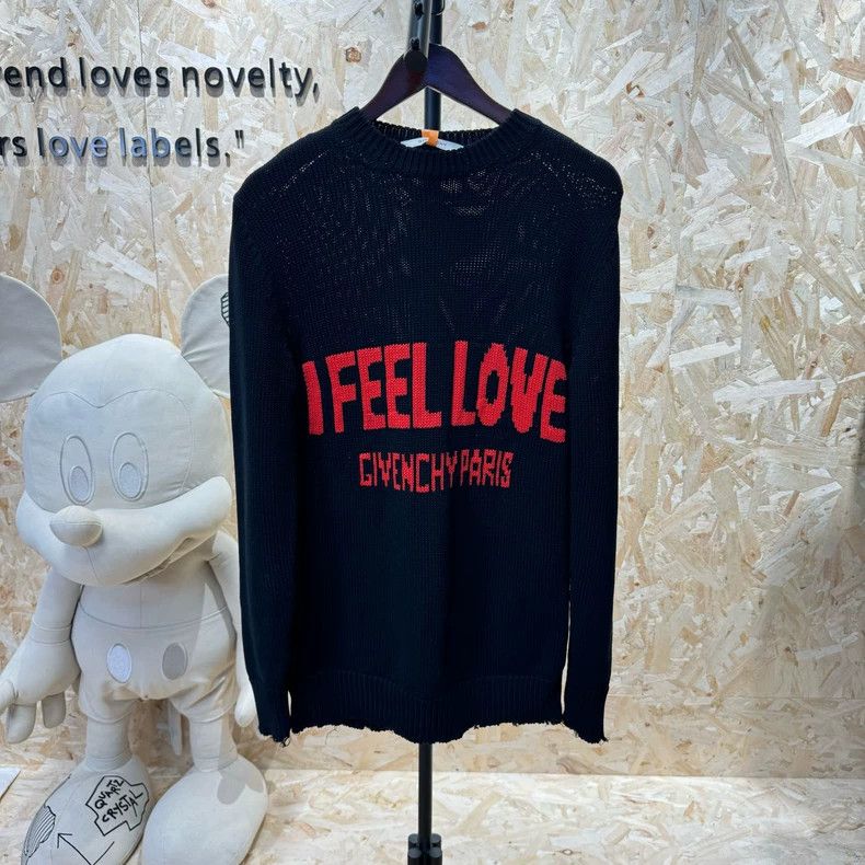 Givenchy I Feel Love destroyed sweater / 95 new