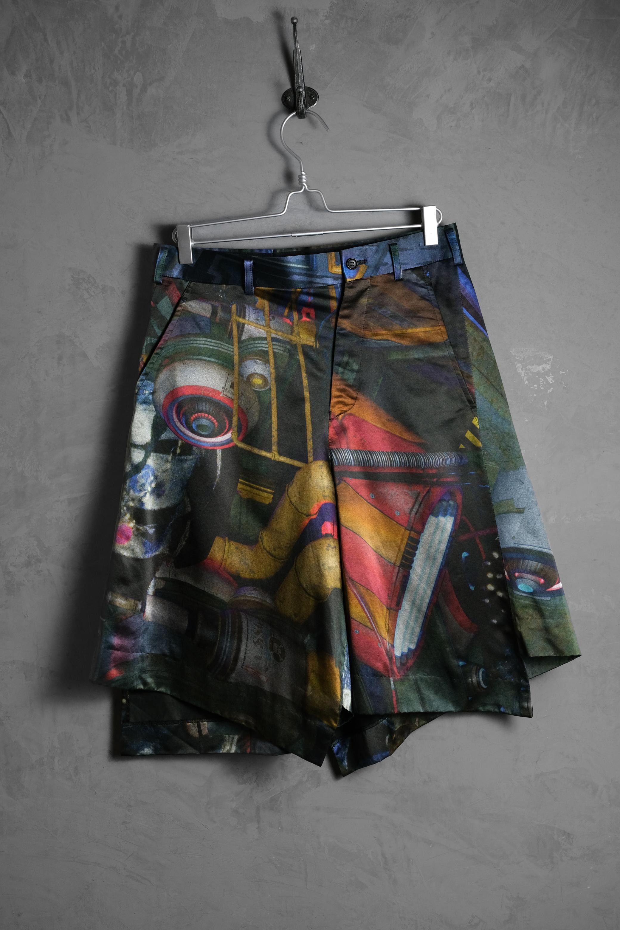 Comme des Garcons Homme Plus COMME des GARCONS HOMME PLUS Asymmetrical Print Shorts Size US 31 - 2 Thumbnail
