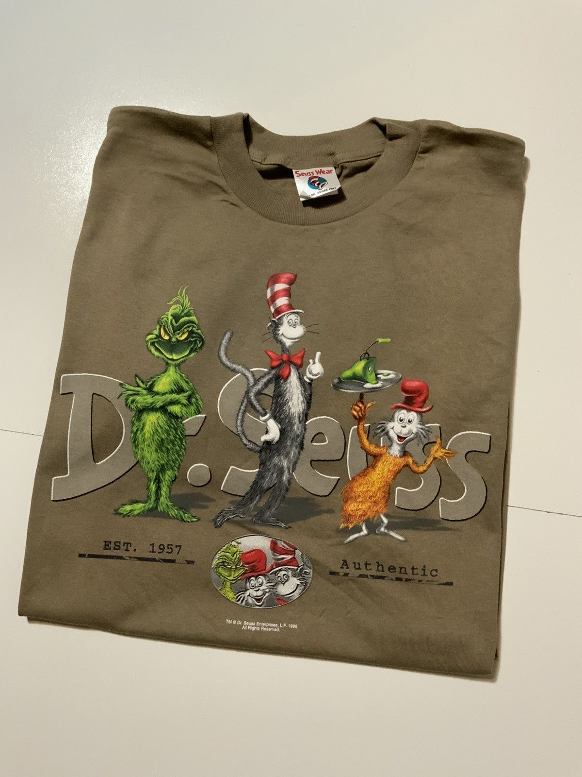 Vintage 1999 Dr. Seuss Wear Cat In The Hat Green Eggs Grinch T-Shirt Size US XL / EU 56 / 4 - 1 Thumbnail