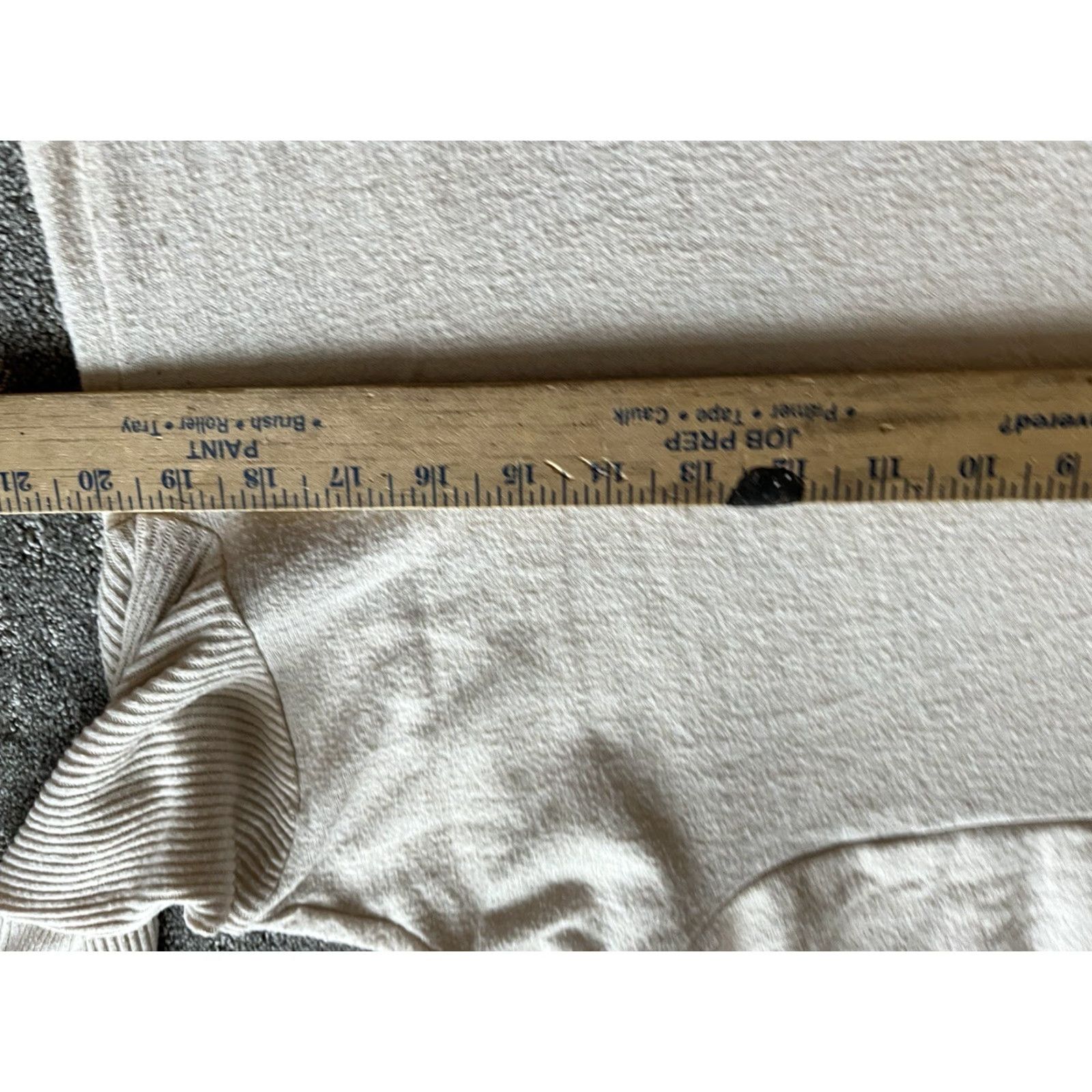 Gap VINTAGE Gap Clothing Sweater Shirt Ladies Beige Turtleneck Pullover M Woman Medium Beige Tan Modal Spandex 90s Theme Classic Womens Size M / US 6-8 / IT 42-44 - 4 Thumbnail