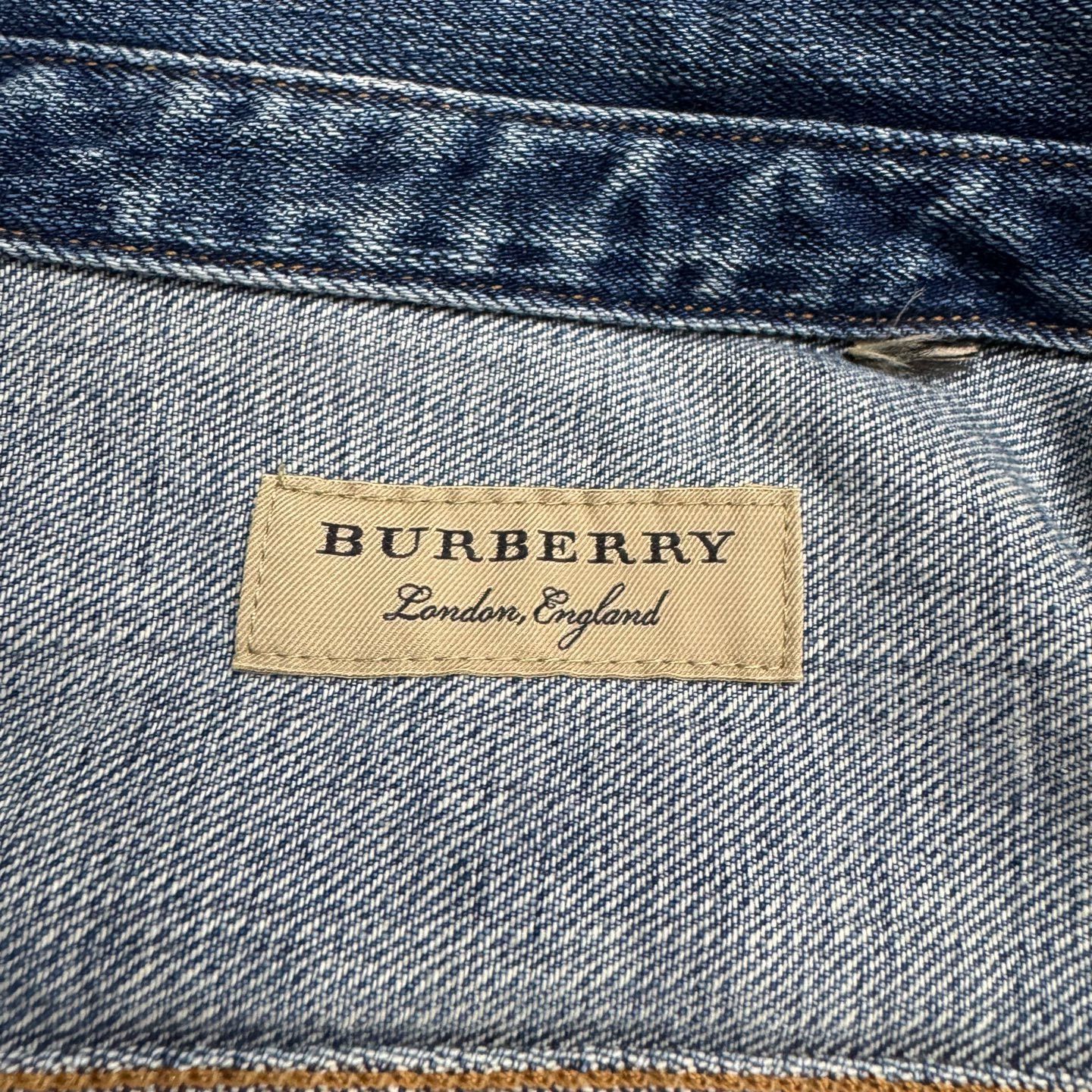 Burberry Burberry Horseferry Print Denim Shirt 45-110-75-79 Size US S / EU 44-46 / 1 - 2 Thumbnail