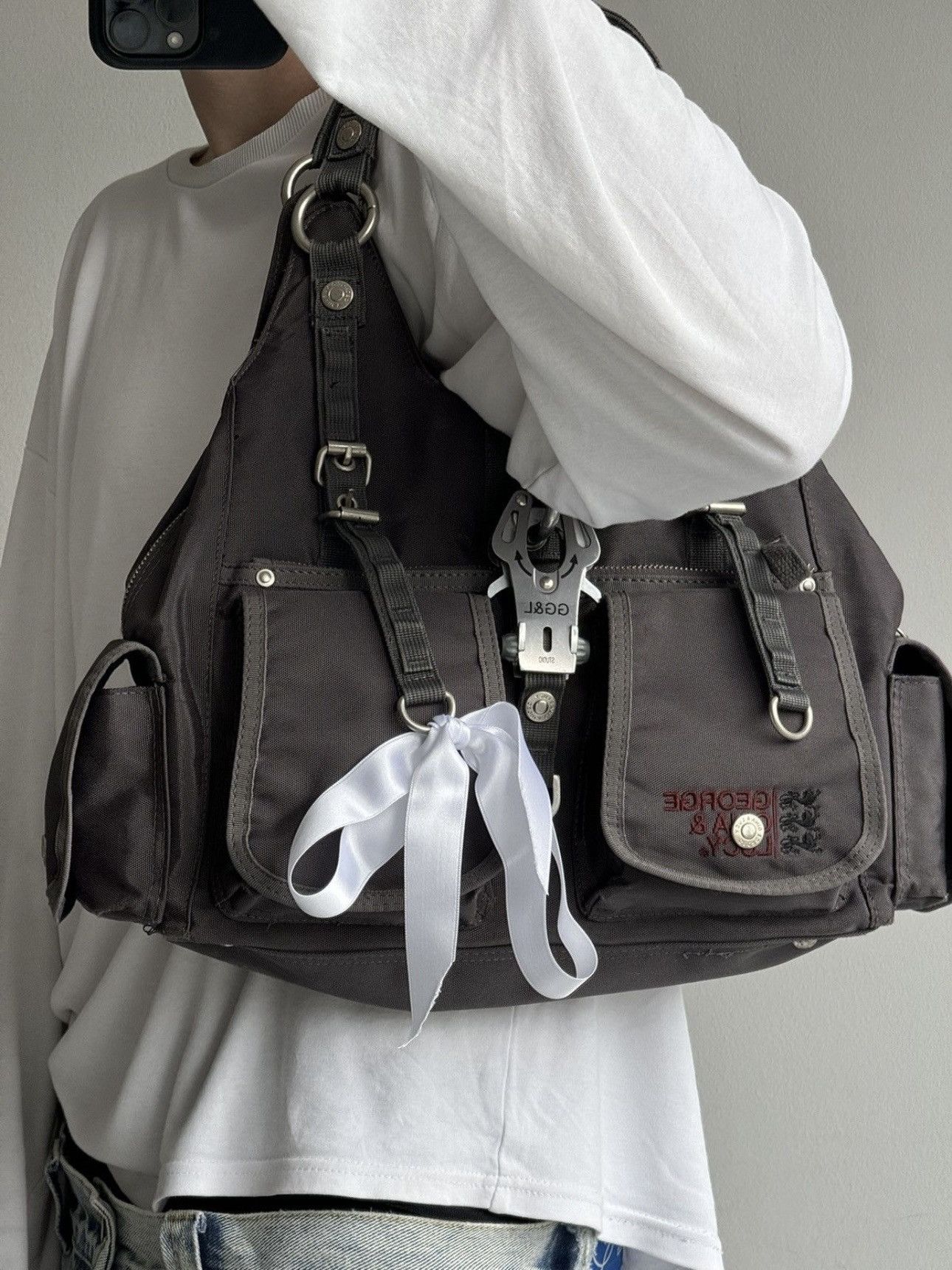 George Gina & Lucy Very Rare George Gina & lucy Y2k Alyx Bag Crossbody Handbag Size ONE SIZE - 9 Thumbnail