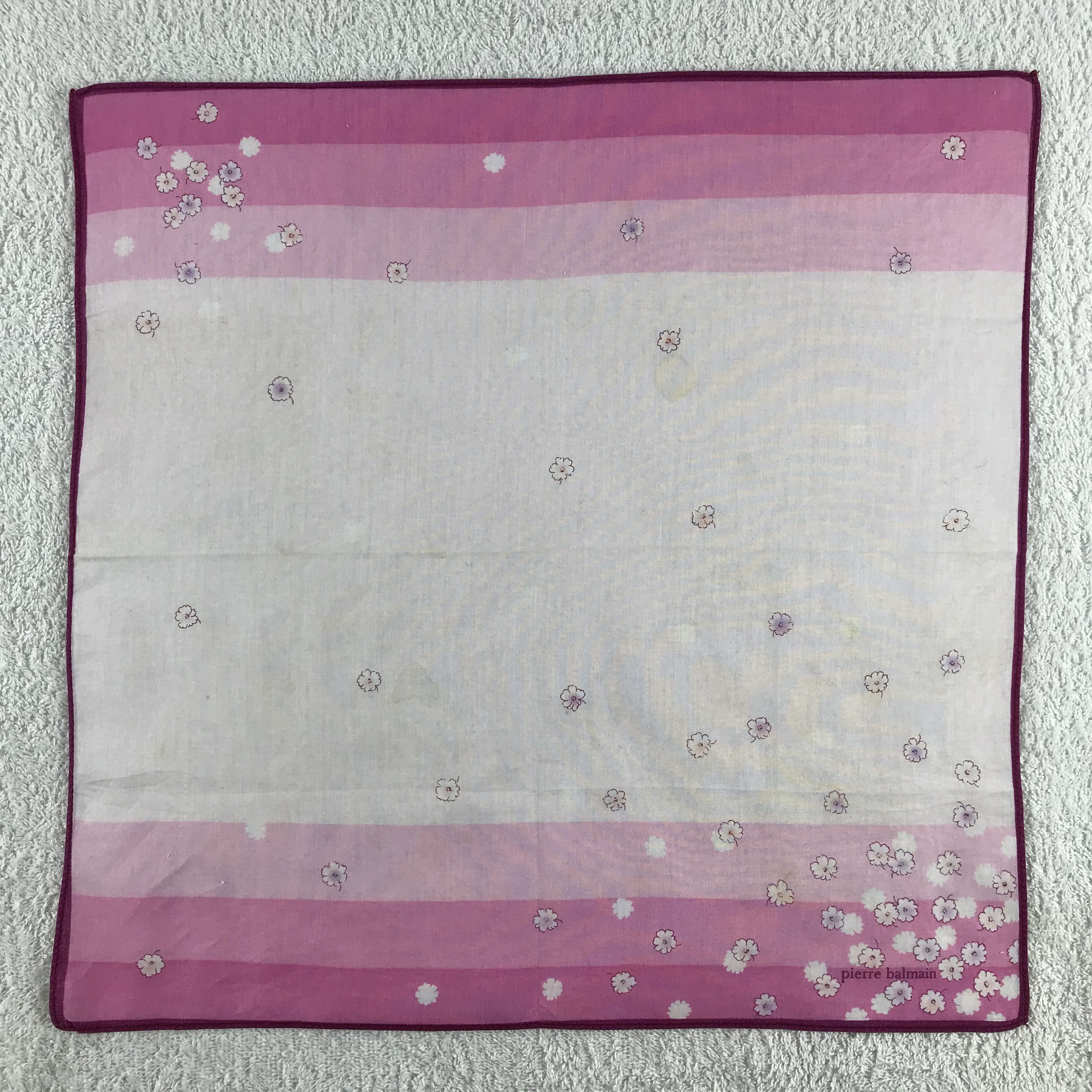 Pierre Balmain Bandana / Handkerchief / Neckerchief - S298
